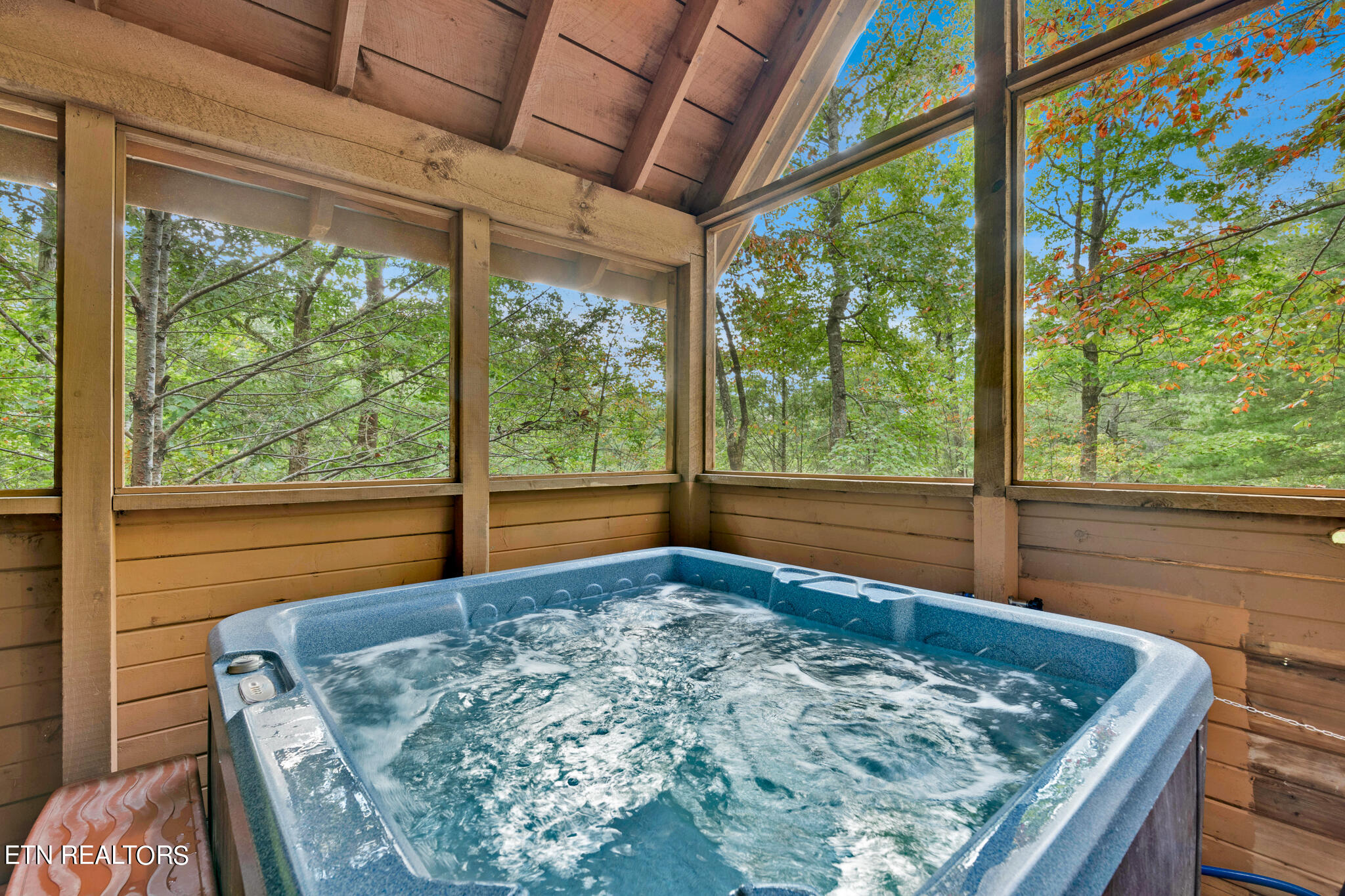 2349 Courtney Lane Sevierville TN 37876