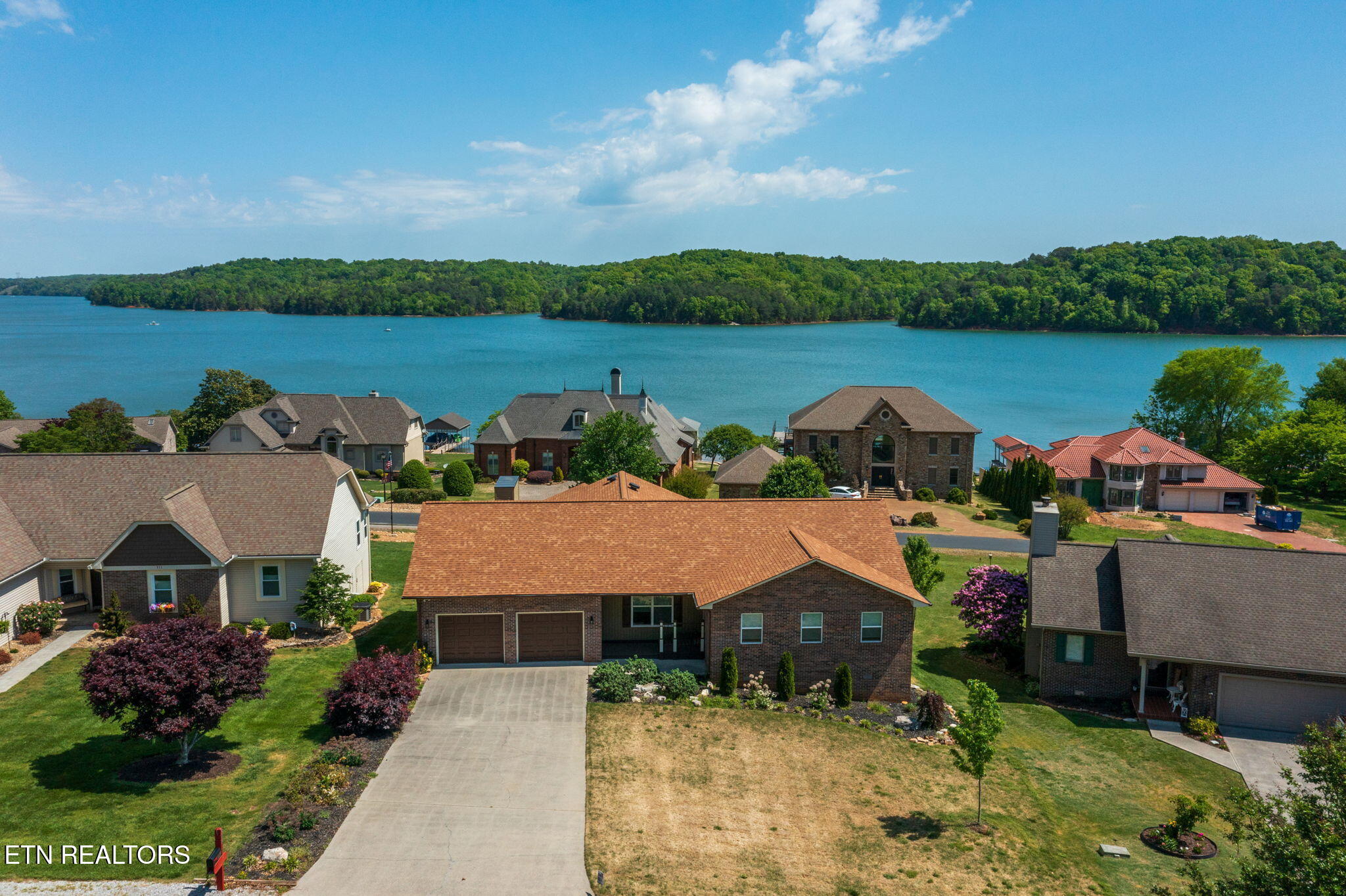 309 Chuniloti Circle Loudon TN 37774