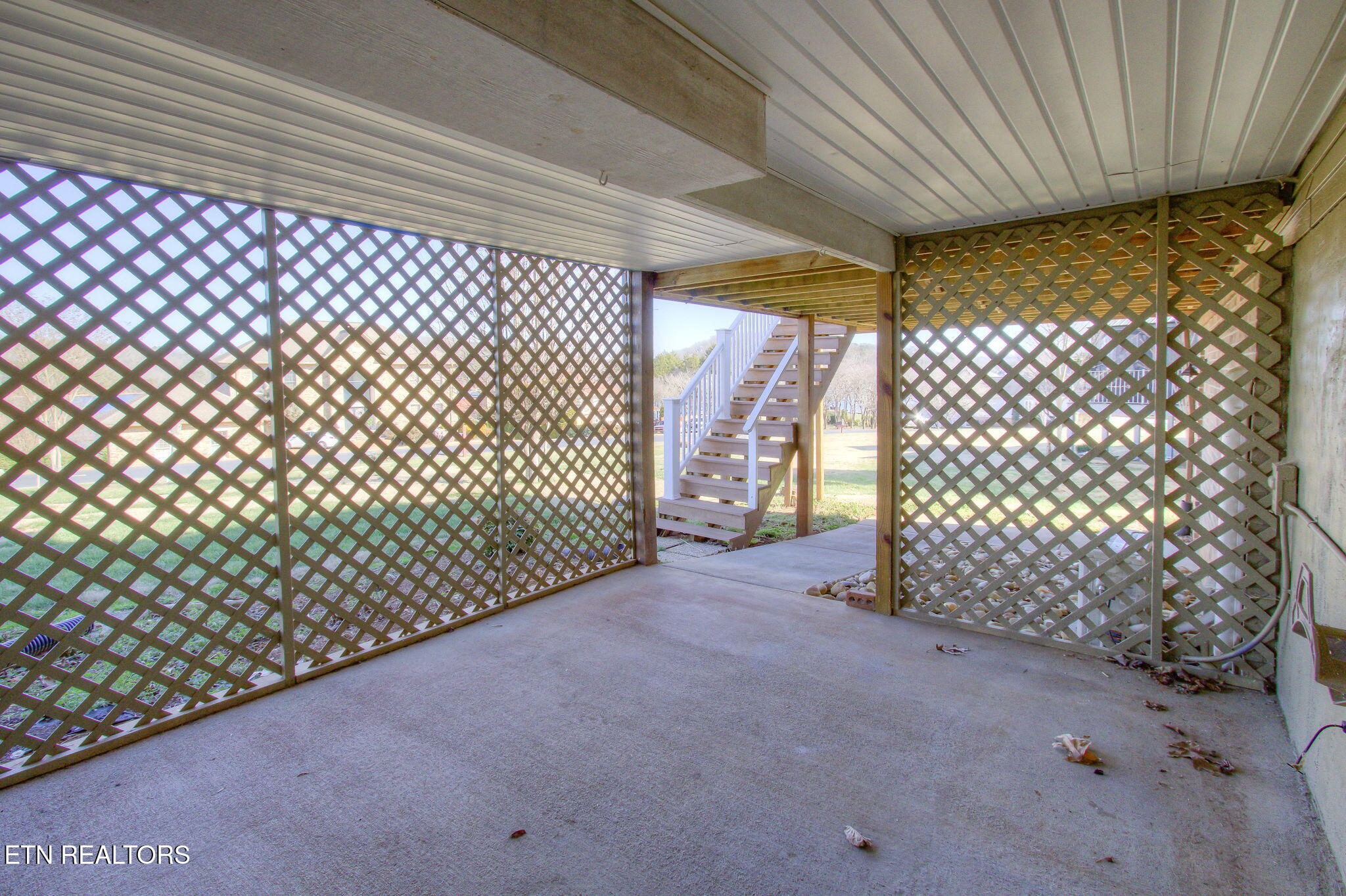 309 Chuniloti Circle Loudon TN 37774
