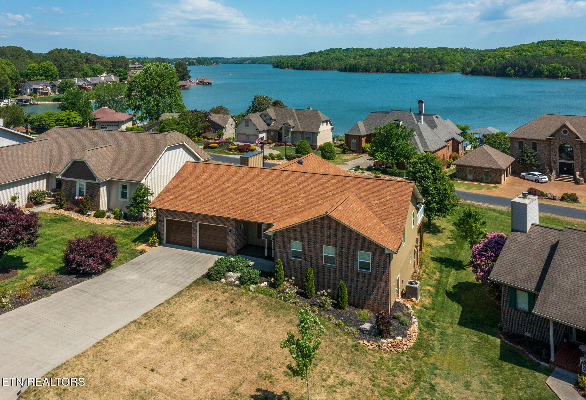 309 Chuniloti Circle Loudon TN 37774