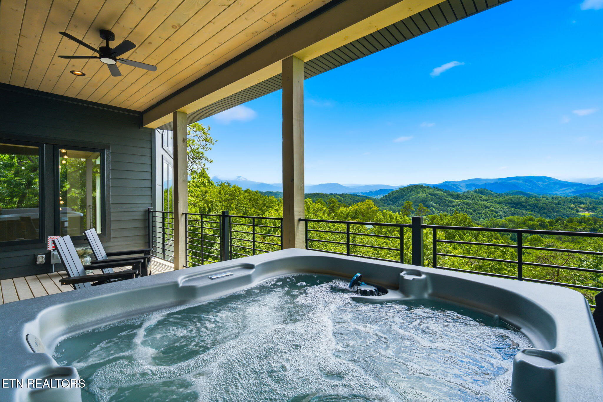 1813 Red Bone Way Sevierville TN 37876