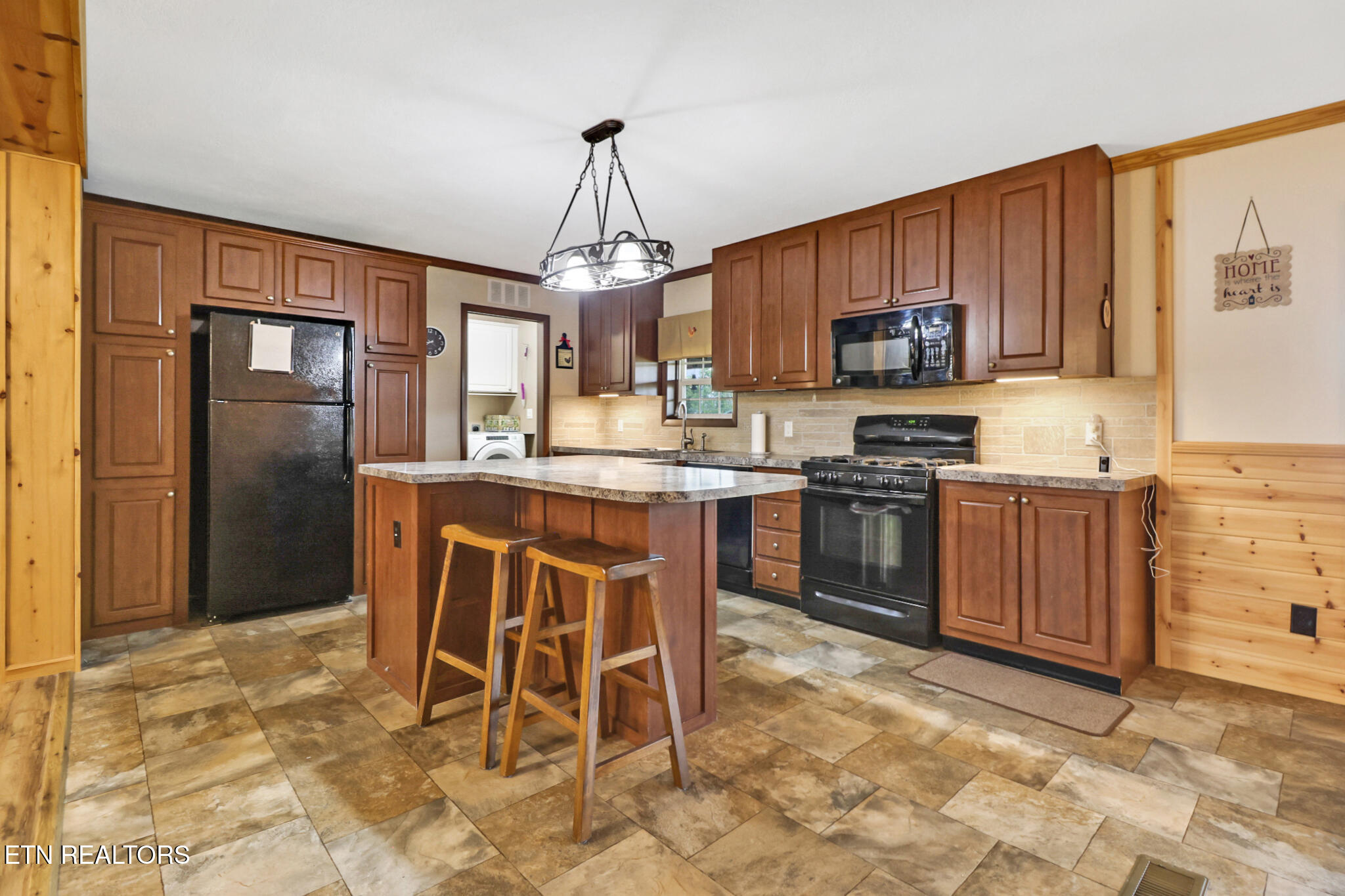 154 Ike Burgess Road Crossville TN 38572