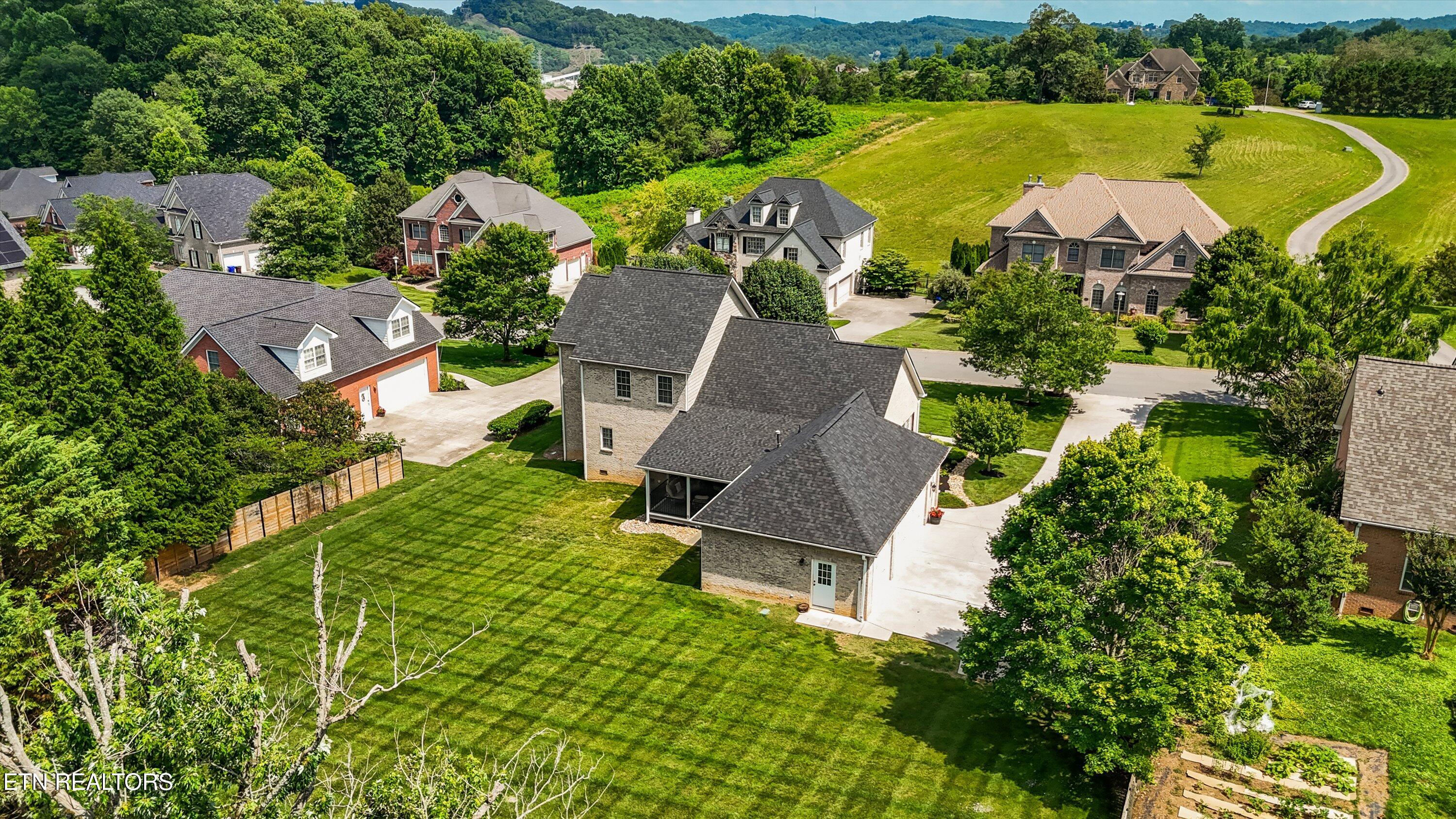 64 Rolling Links Boulevard Oak Ridge TN 37830
