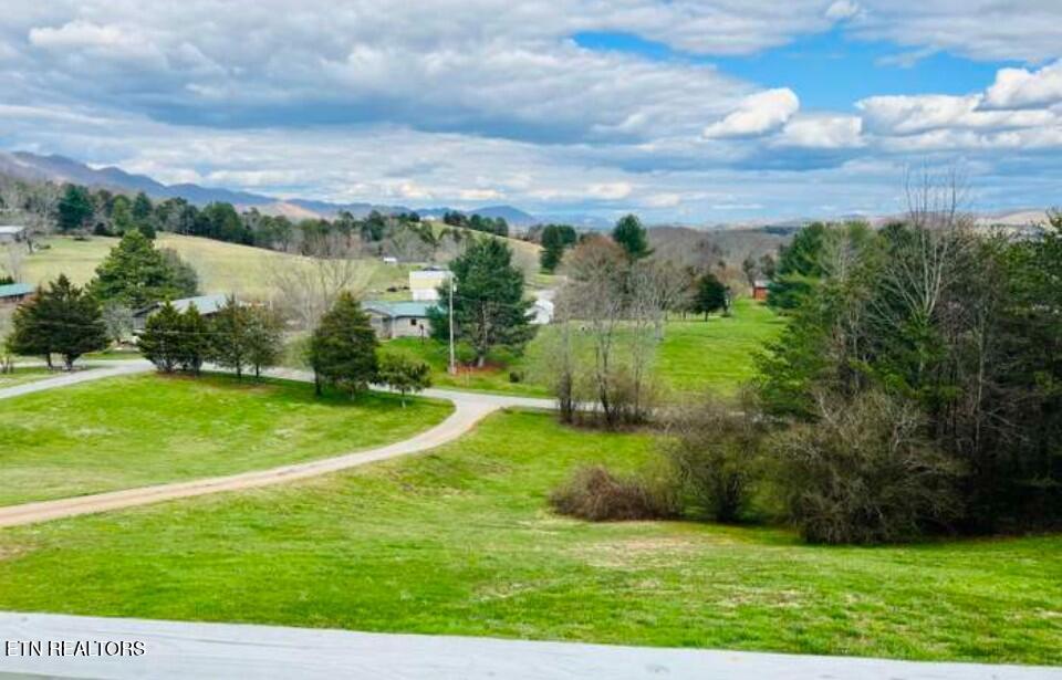 207 Brantley Acres Road Speedwell TN 37870