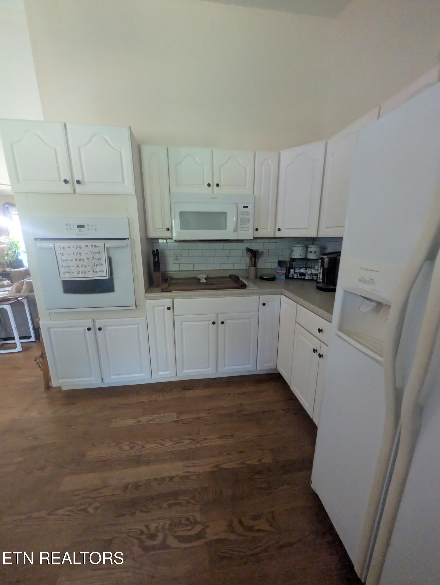 207 Brantley Acres Road Speedwell TN 37870