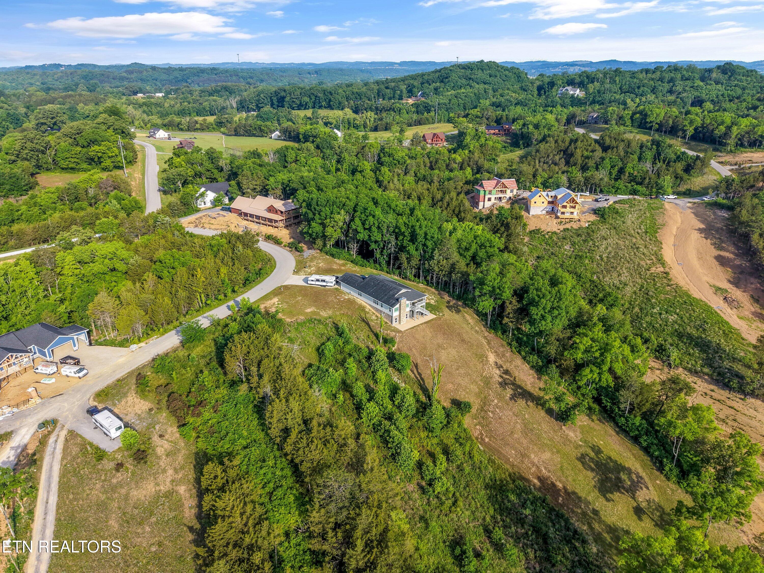 313 Sunrise Trail Dandridge TN 37725
