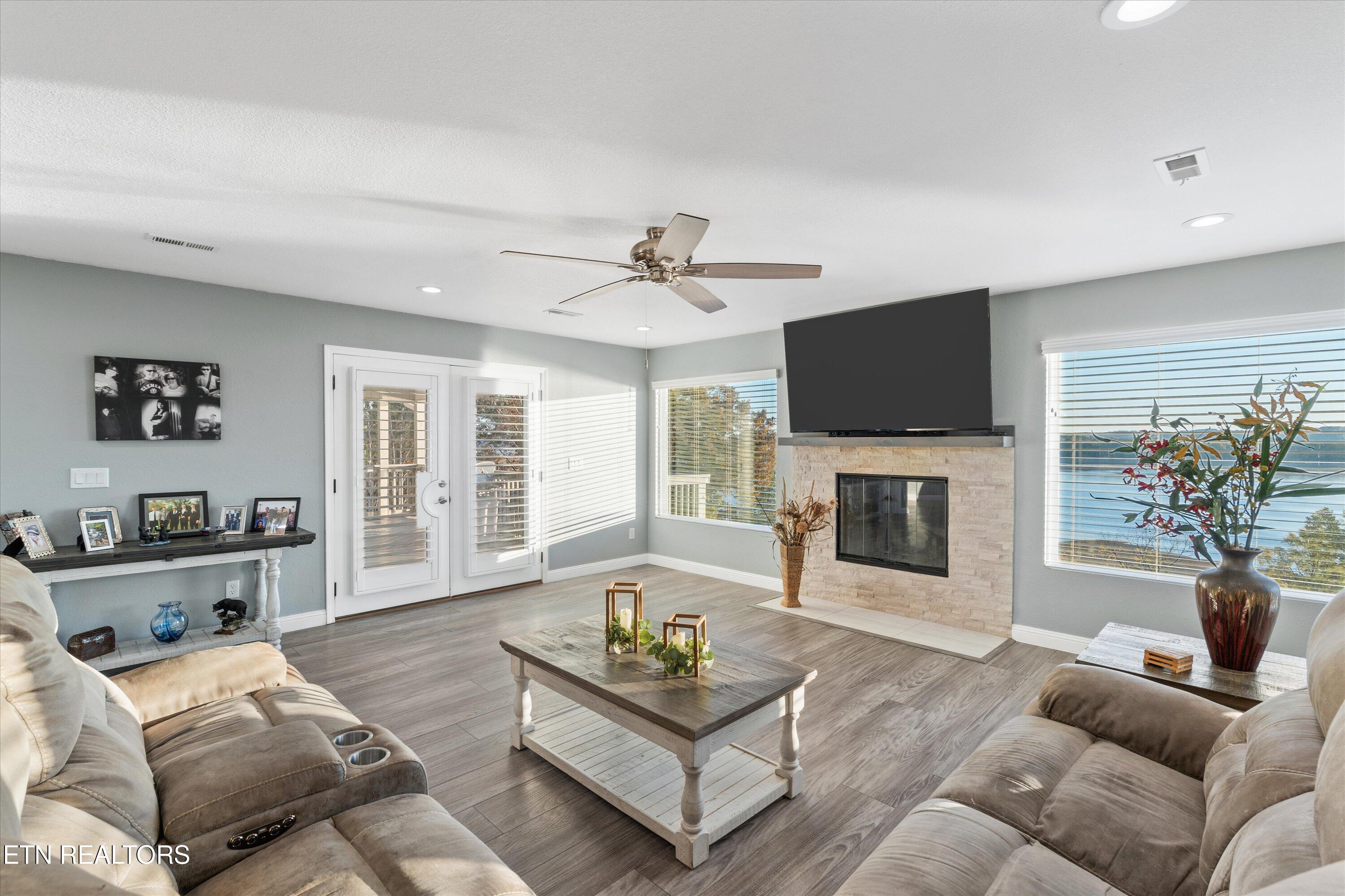 313 Sunrise Trail Dandridge TN 37725