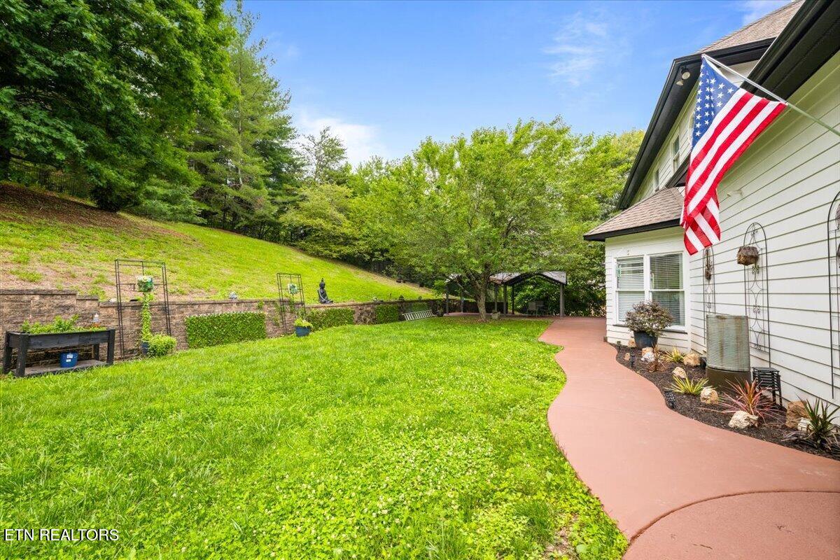 15 Radisson Cove Oak Ridge TN 37830