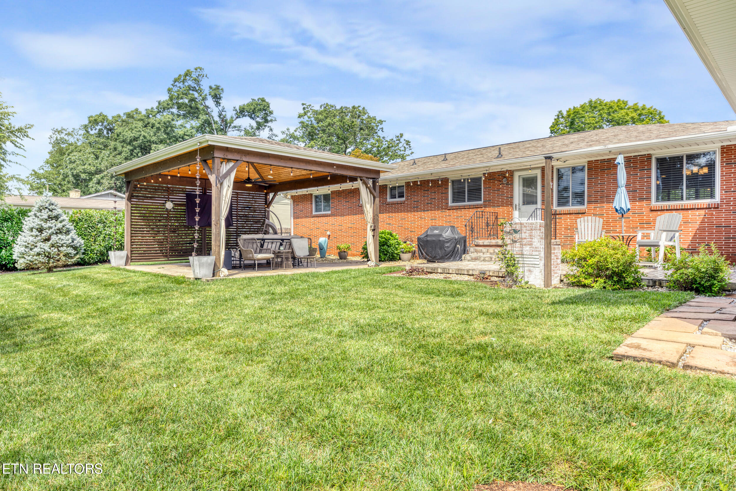 7404 Sheffield Drive Knoxville TN 37909