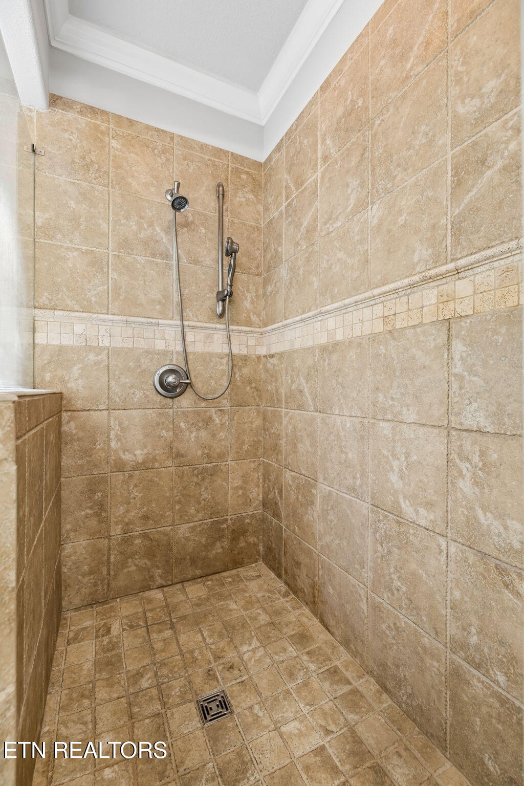 1755 Inverness Drive Maryville TN 37801