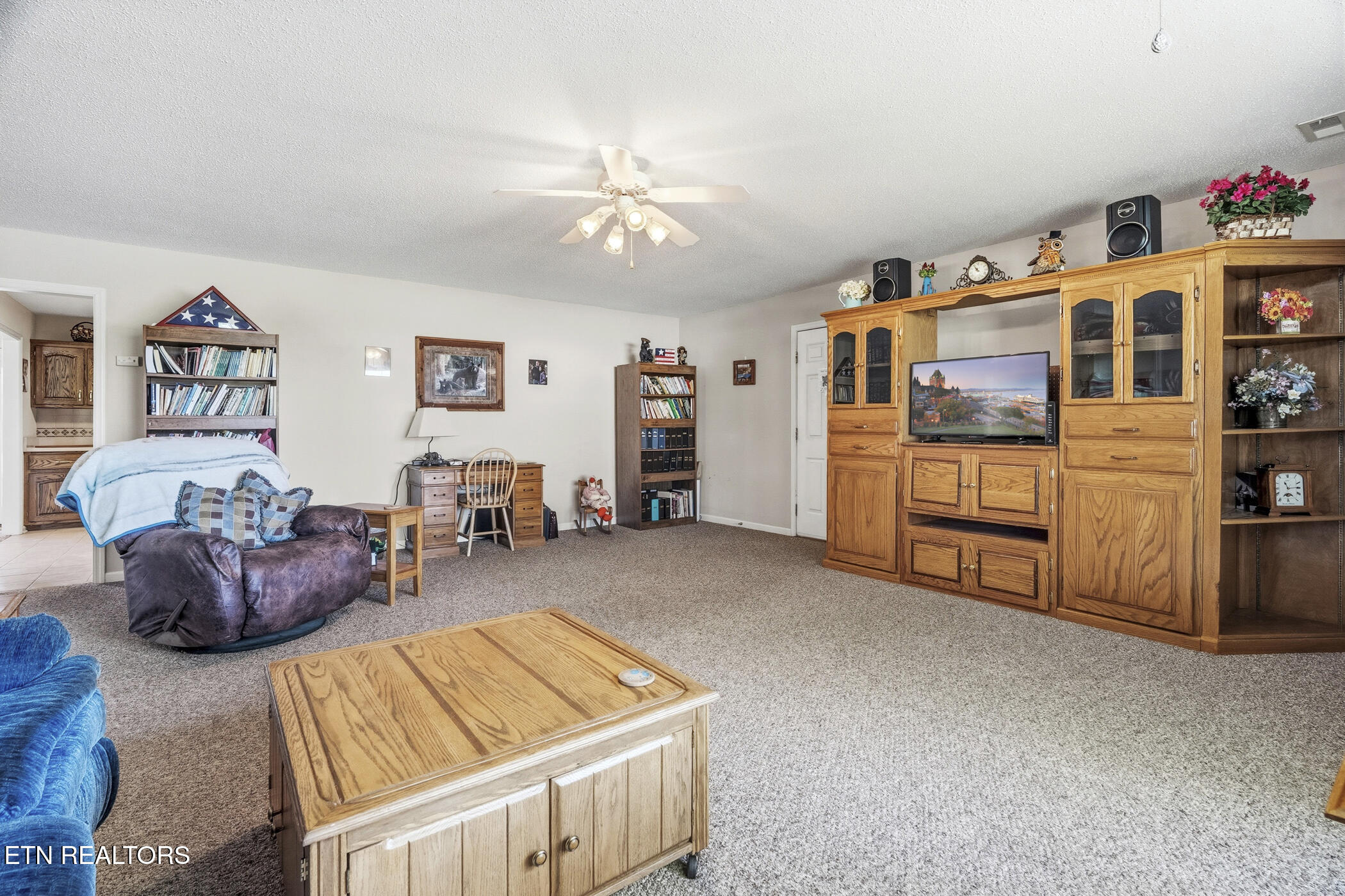 1324 Prairie Place Greenback TN 37742