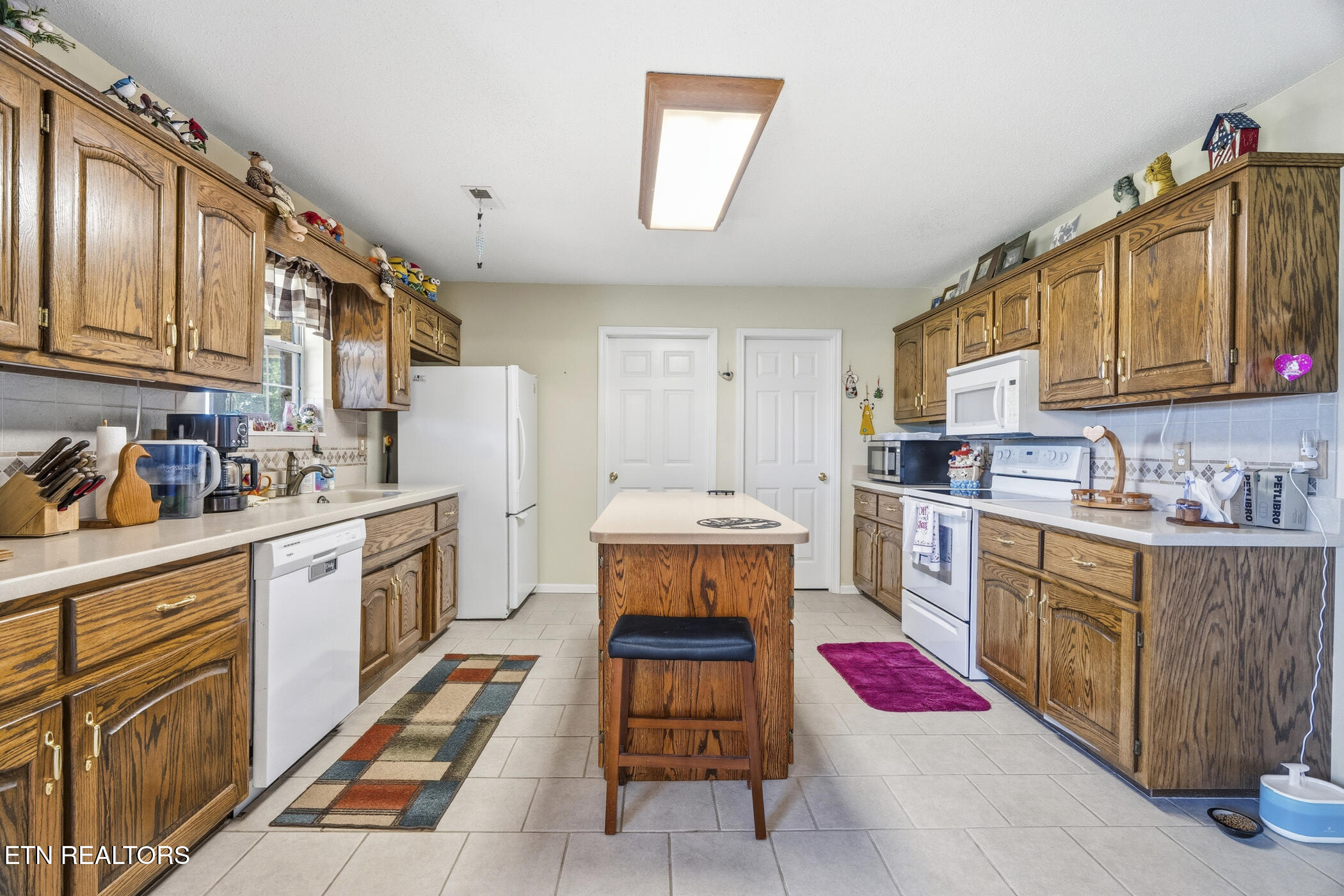 1324 Prairie Place Greenback TN 37742