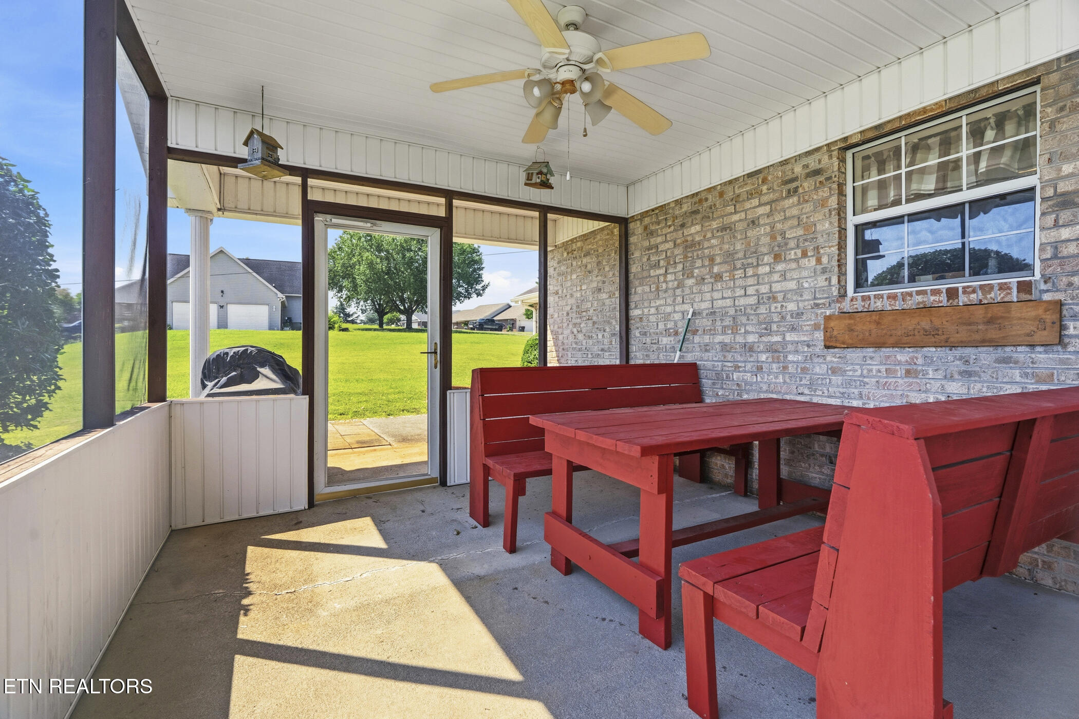 1324 Prairie Place Greenback TN 37742