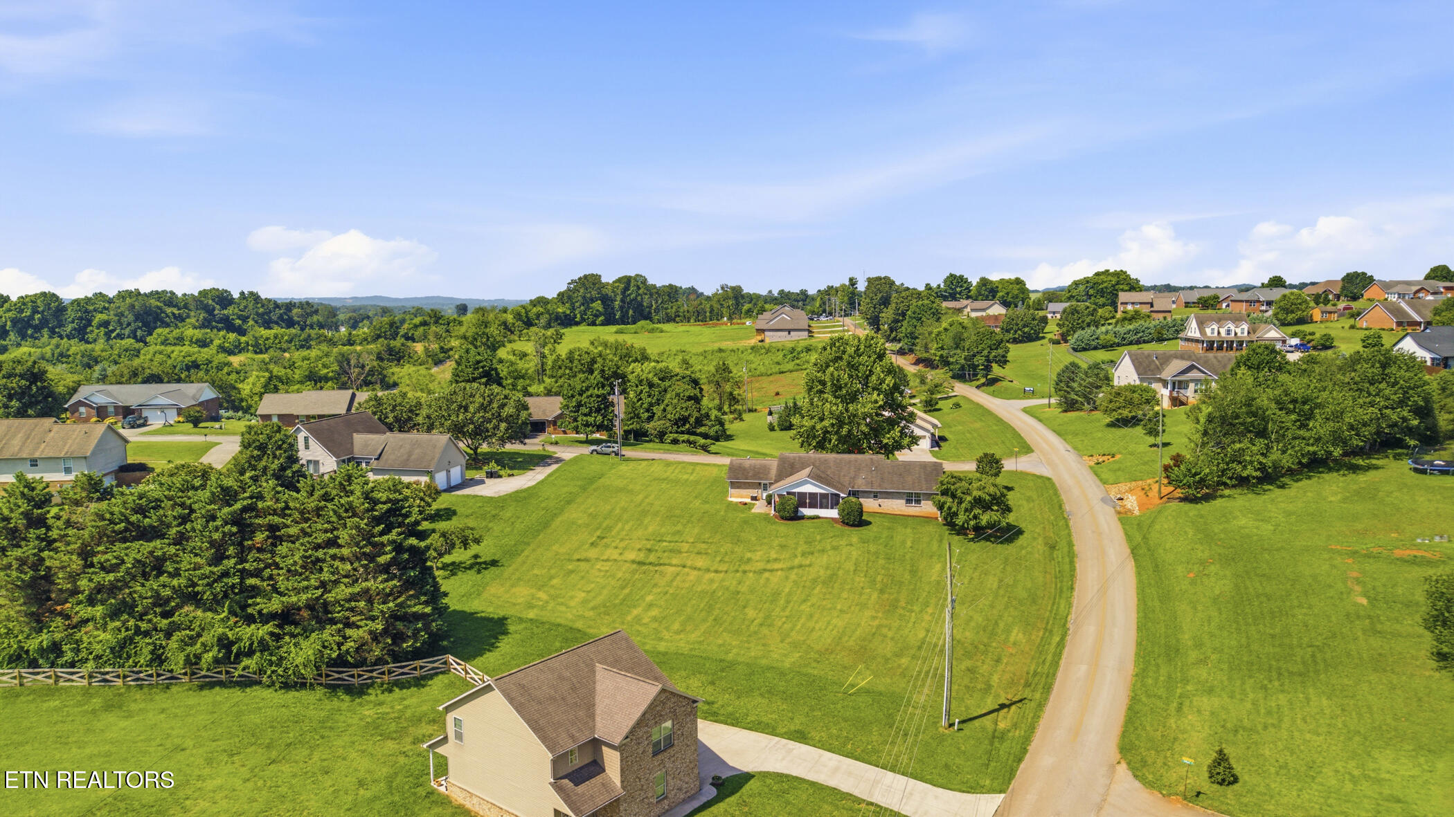 1324 Prairie Place Greenback TN 37742