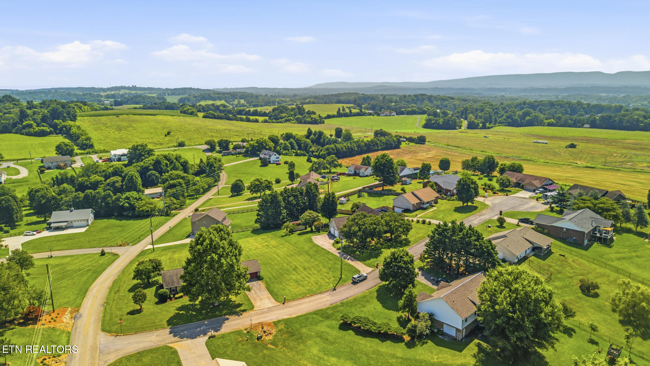 1324 Prairie Place Greenback TN 37742