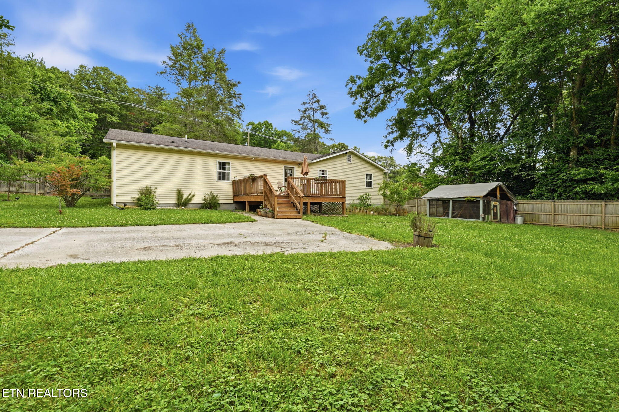 510 W Broad Street Clinton TN 37716