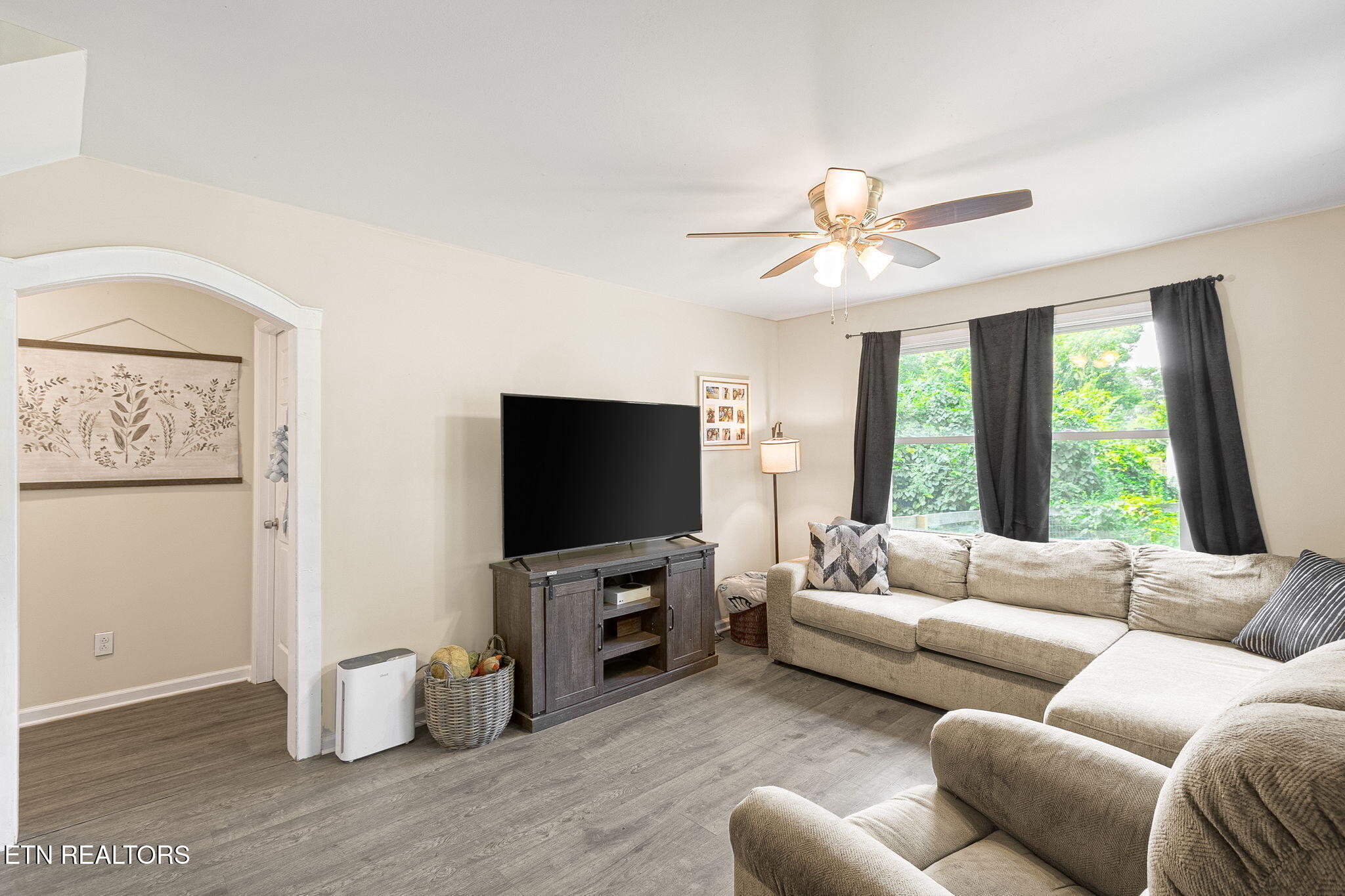 439 Jarnigan Street Clinton TN 37716
