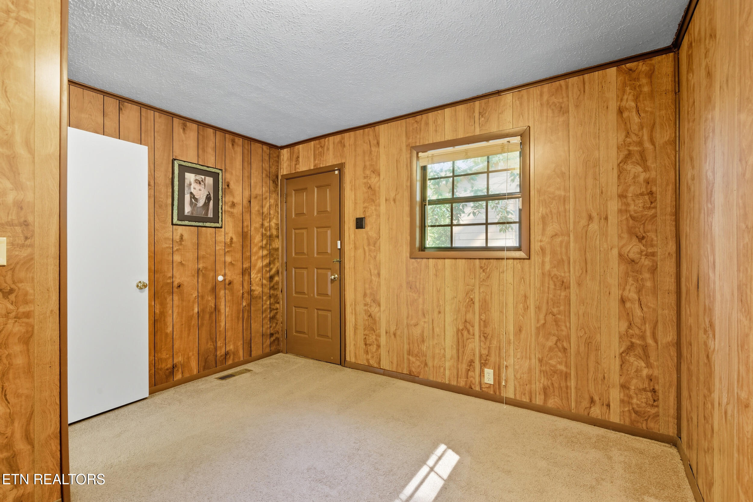 337 White Lane Bean Station TN 37708