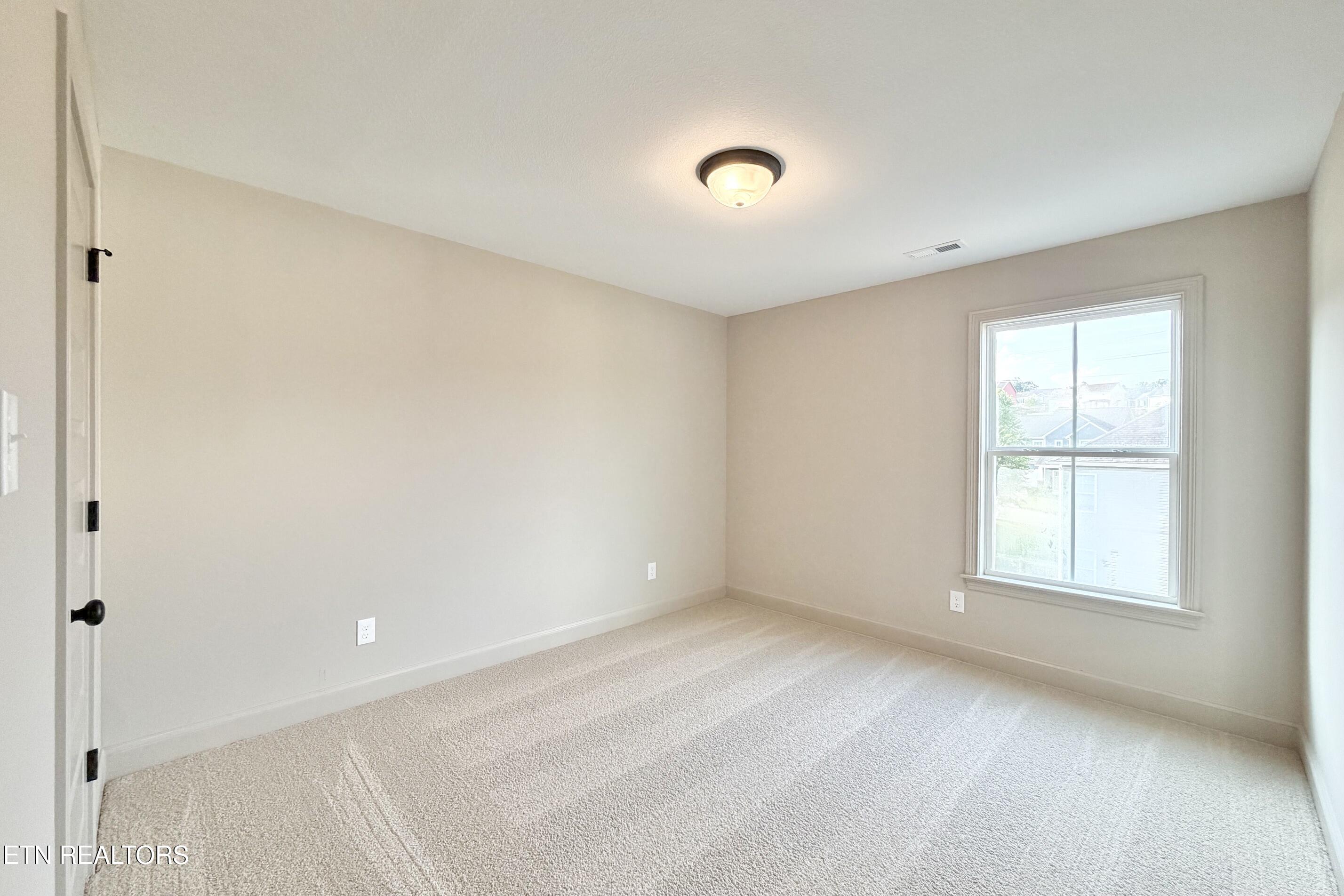 8910 Queensdale Lane Knoxville TN 37924