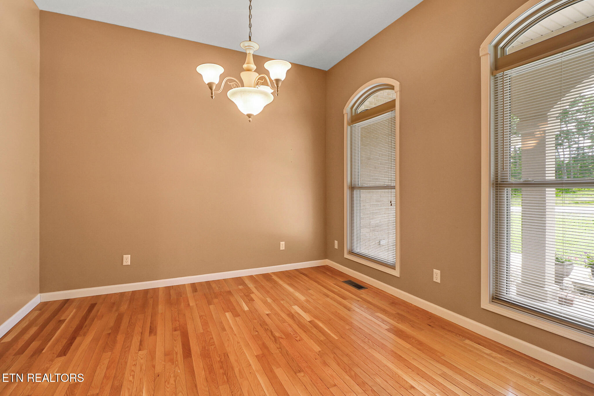 564 Cumberland View Drive Crossville TN 38571