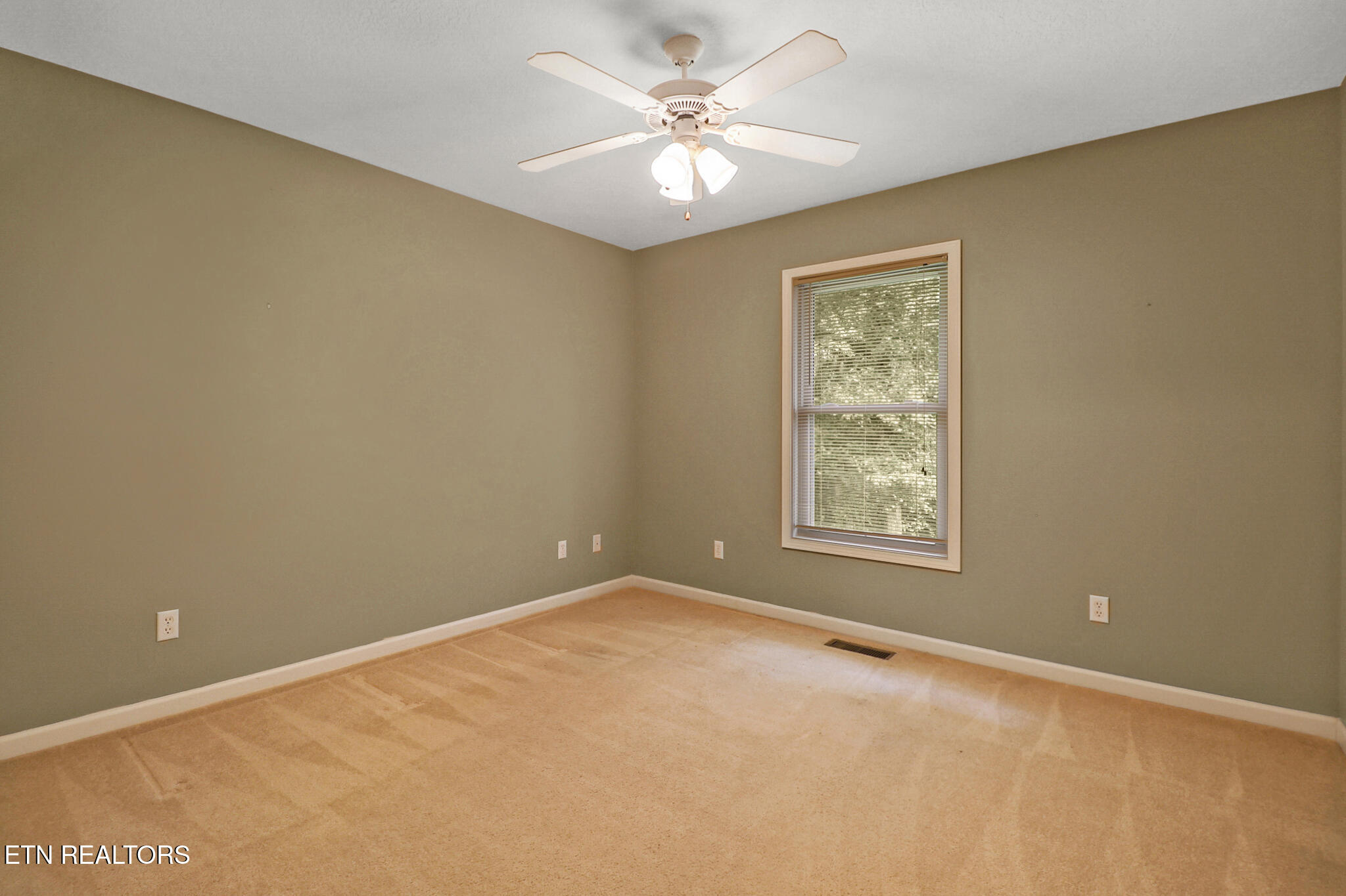 564 Cumberland View Drive Crossville TN 38571
