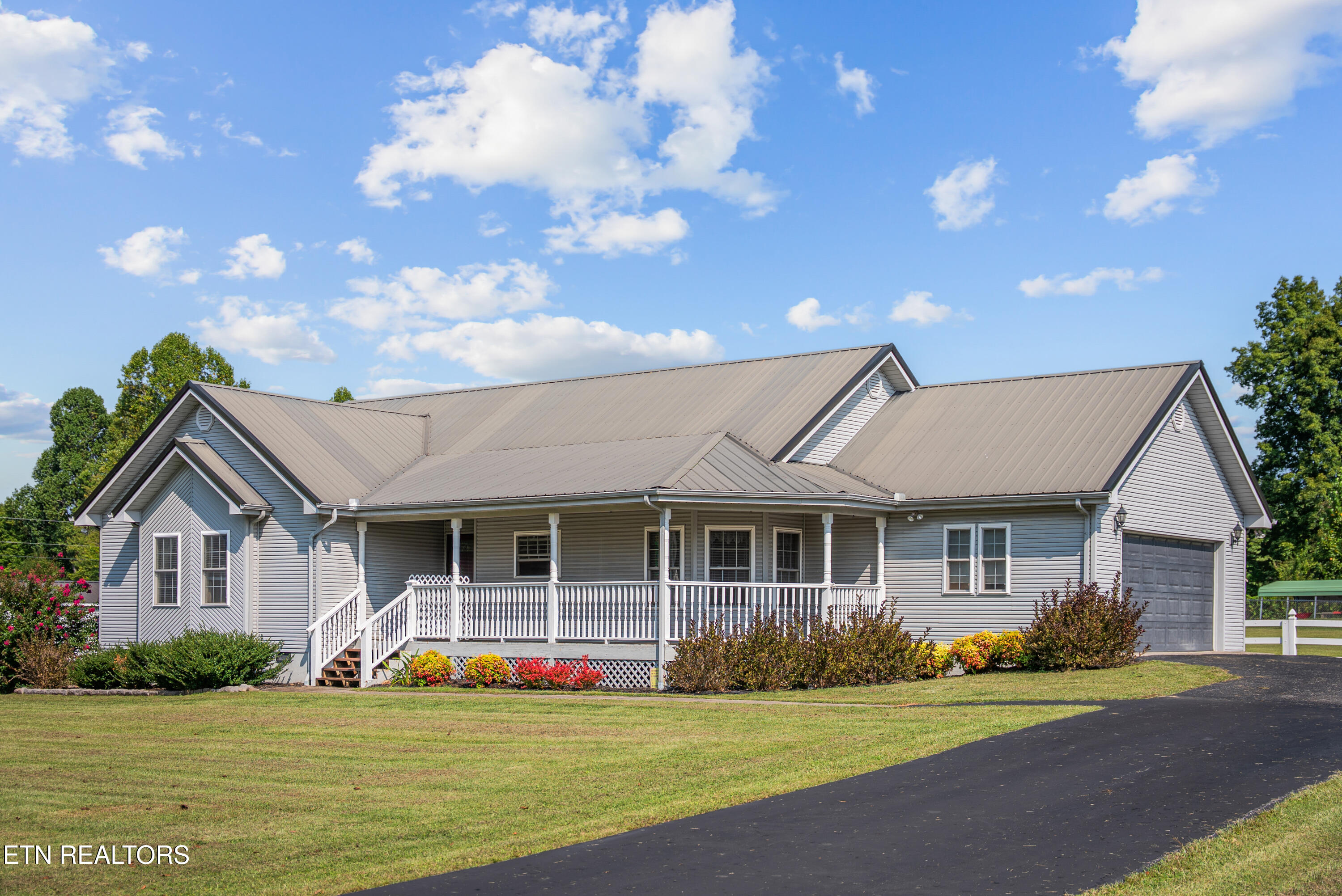 8820 Sparta Highway Crossville TN 38572