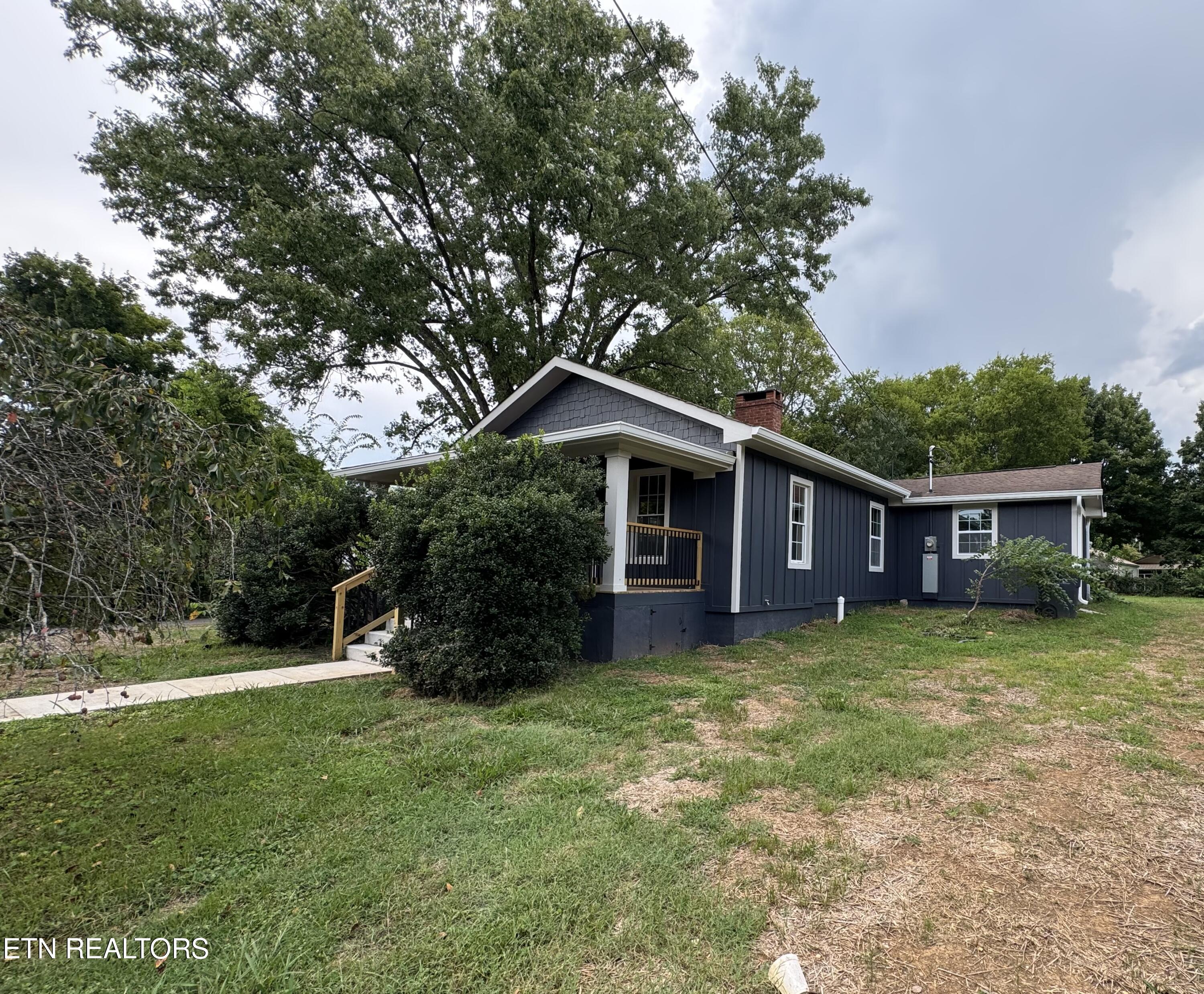 1715 Minnis Avenue Knoxville TN 37920