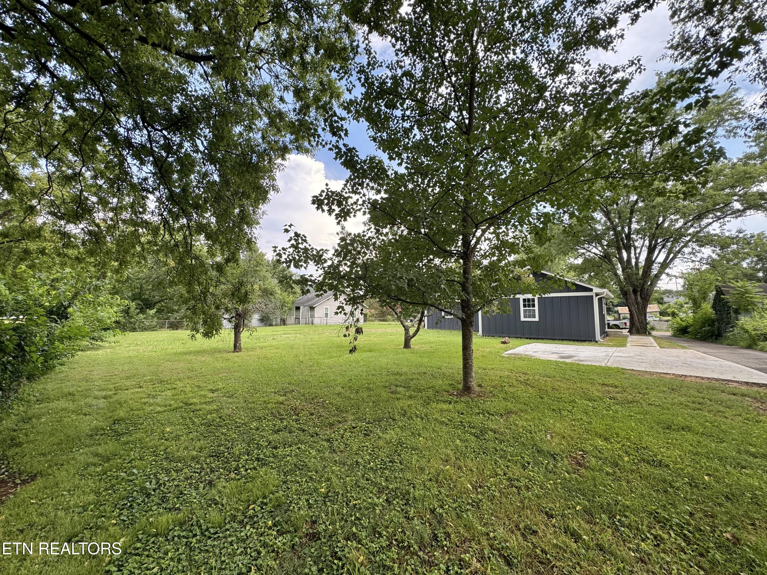1715 Minnis Avenue Knoxville TN 37920