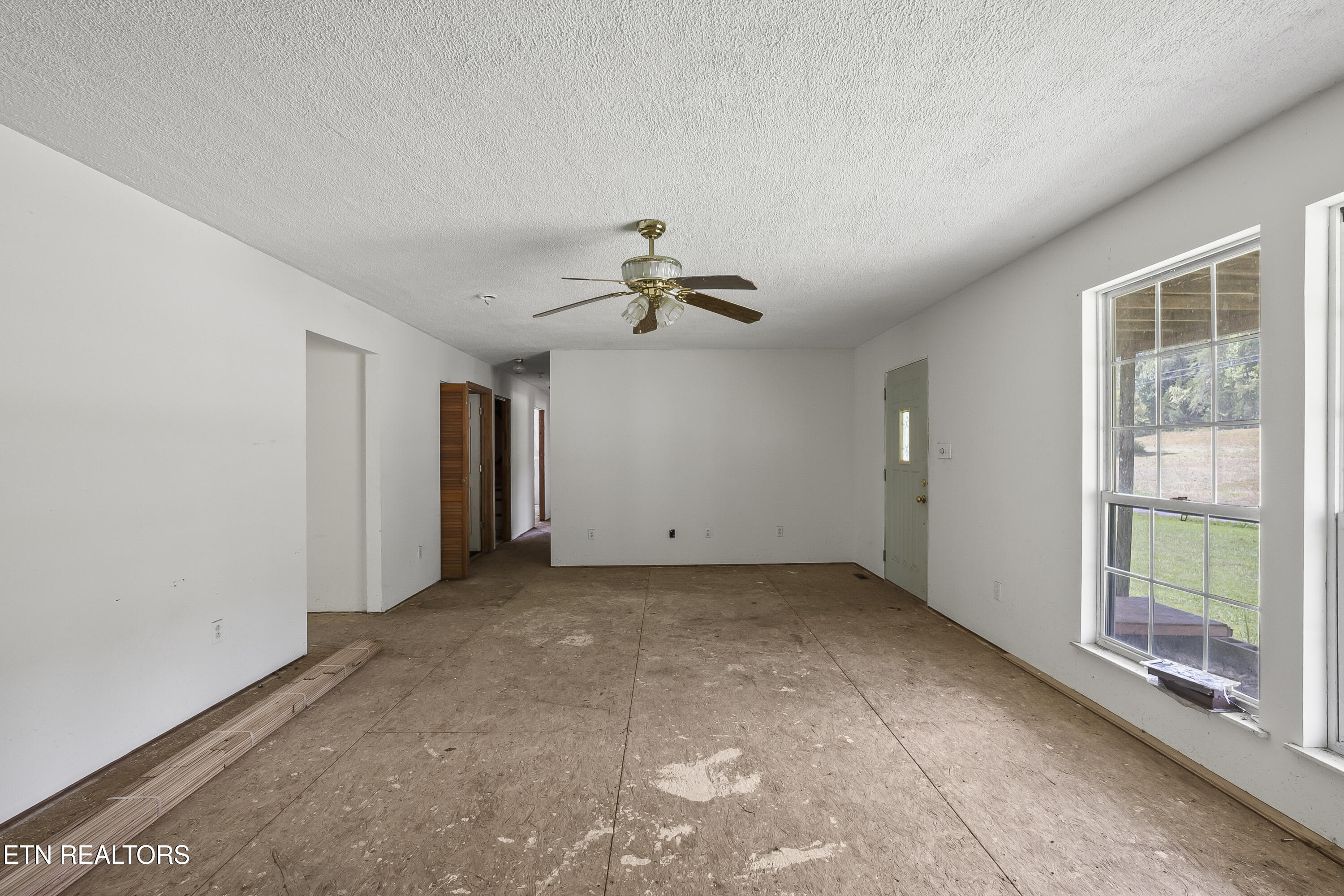 1964 Little Valley Road Sevierville TN 37862