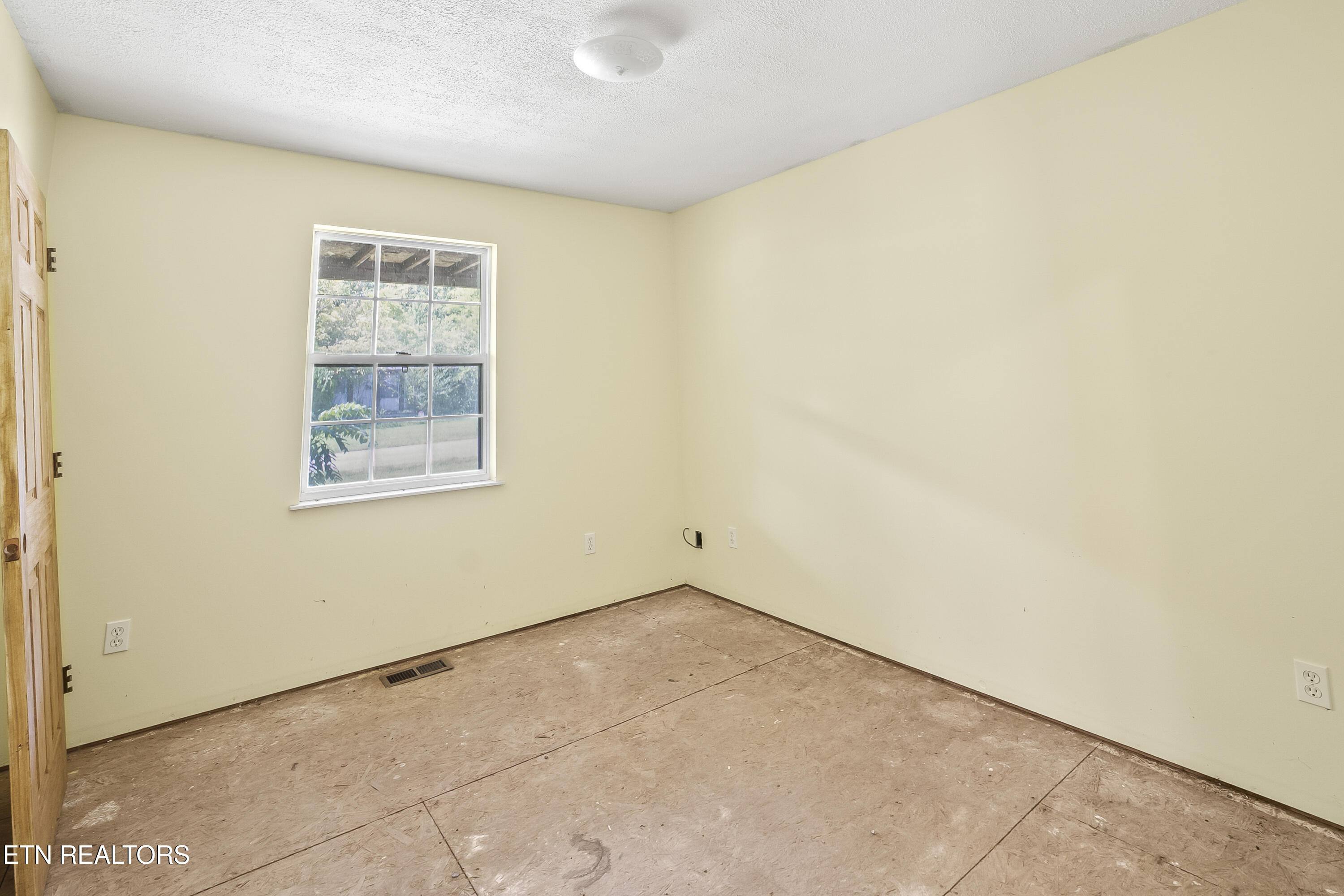 1964 Little Valley Road Sevierville TN 37862