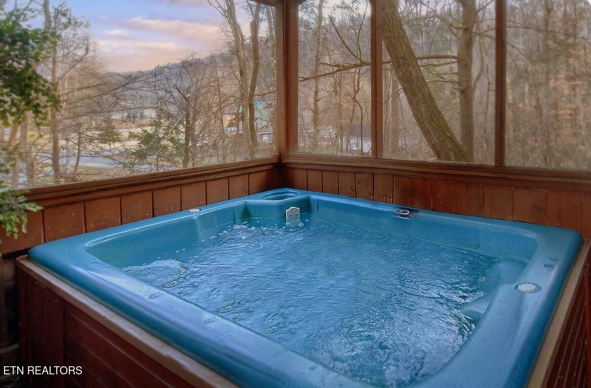 2120 Jeans Way Sevierville TN 37876