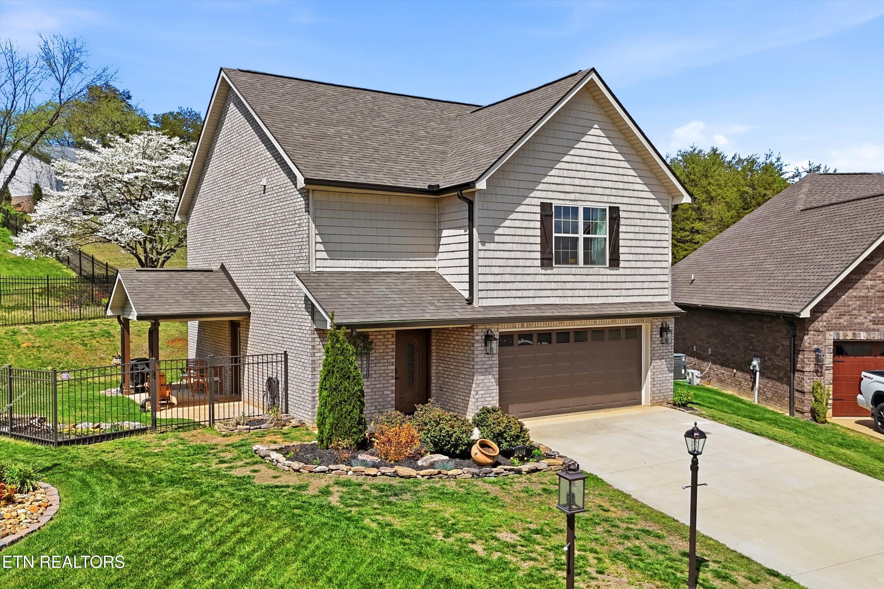 2327 Torrey Pines Drive Maryville TN 37801
