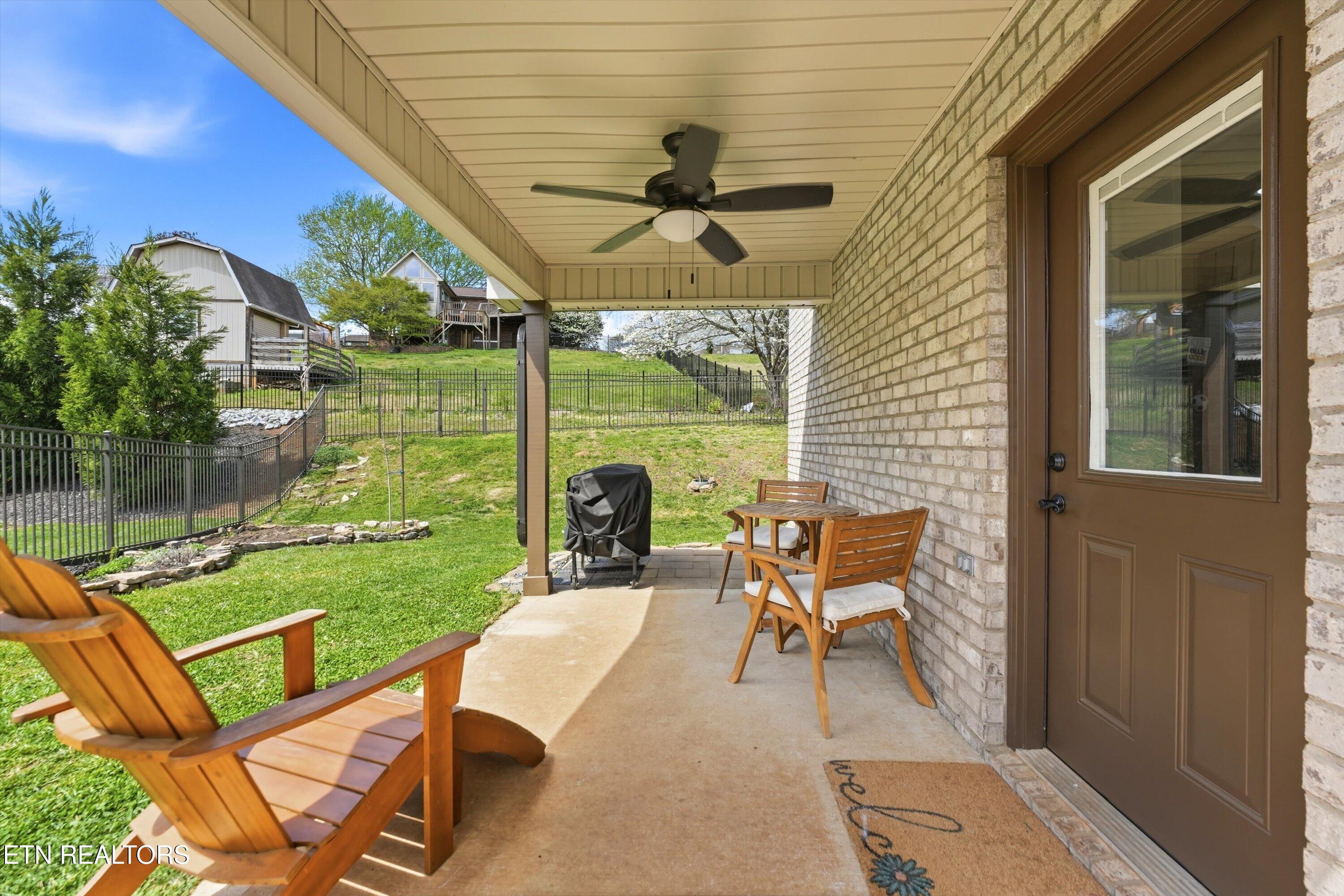 2327 Torrey Pines Drive Maryville TN 37801