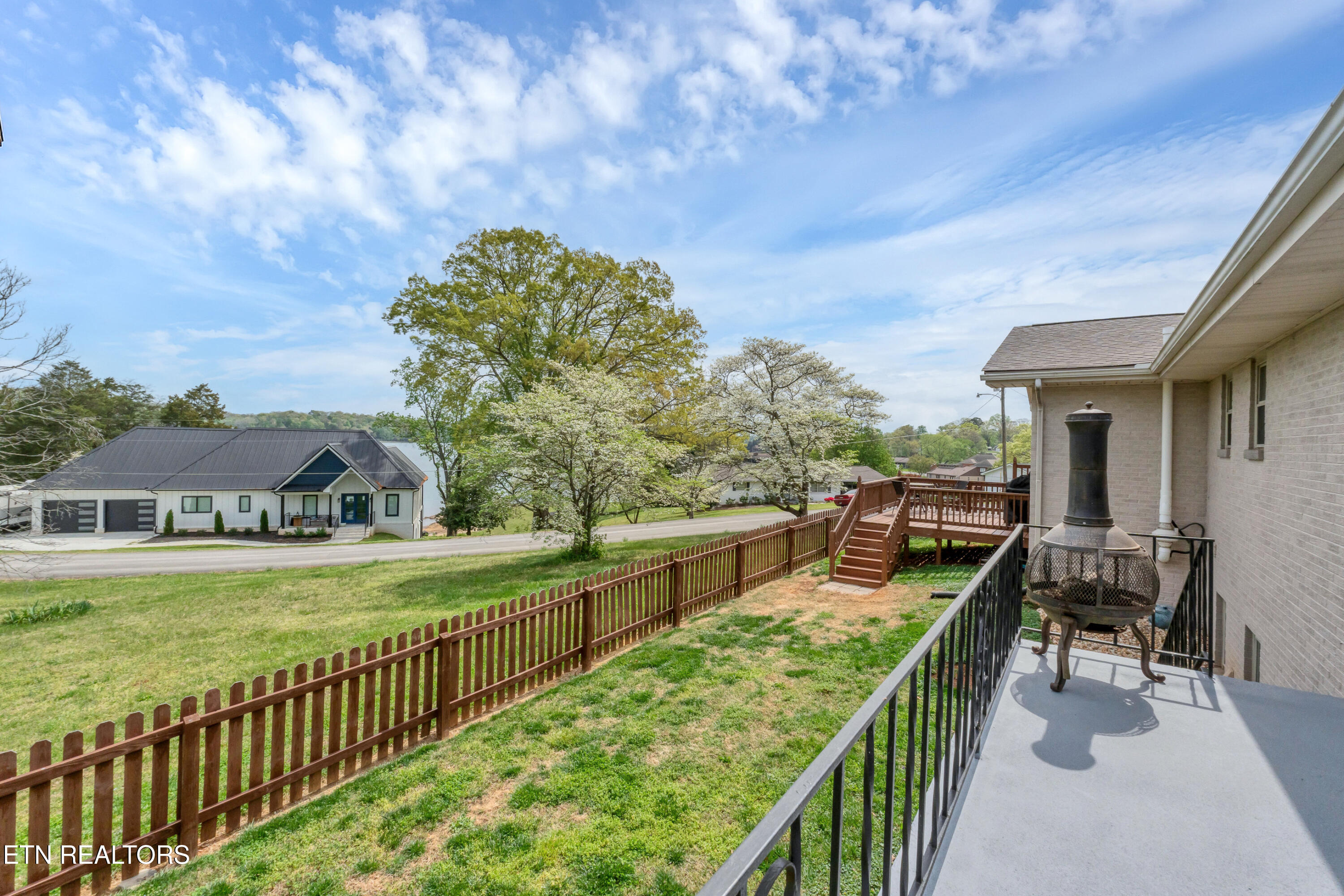 2001 Evergreen Circle Lenoir City TN 37772