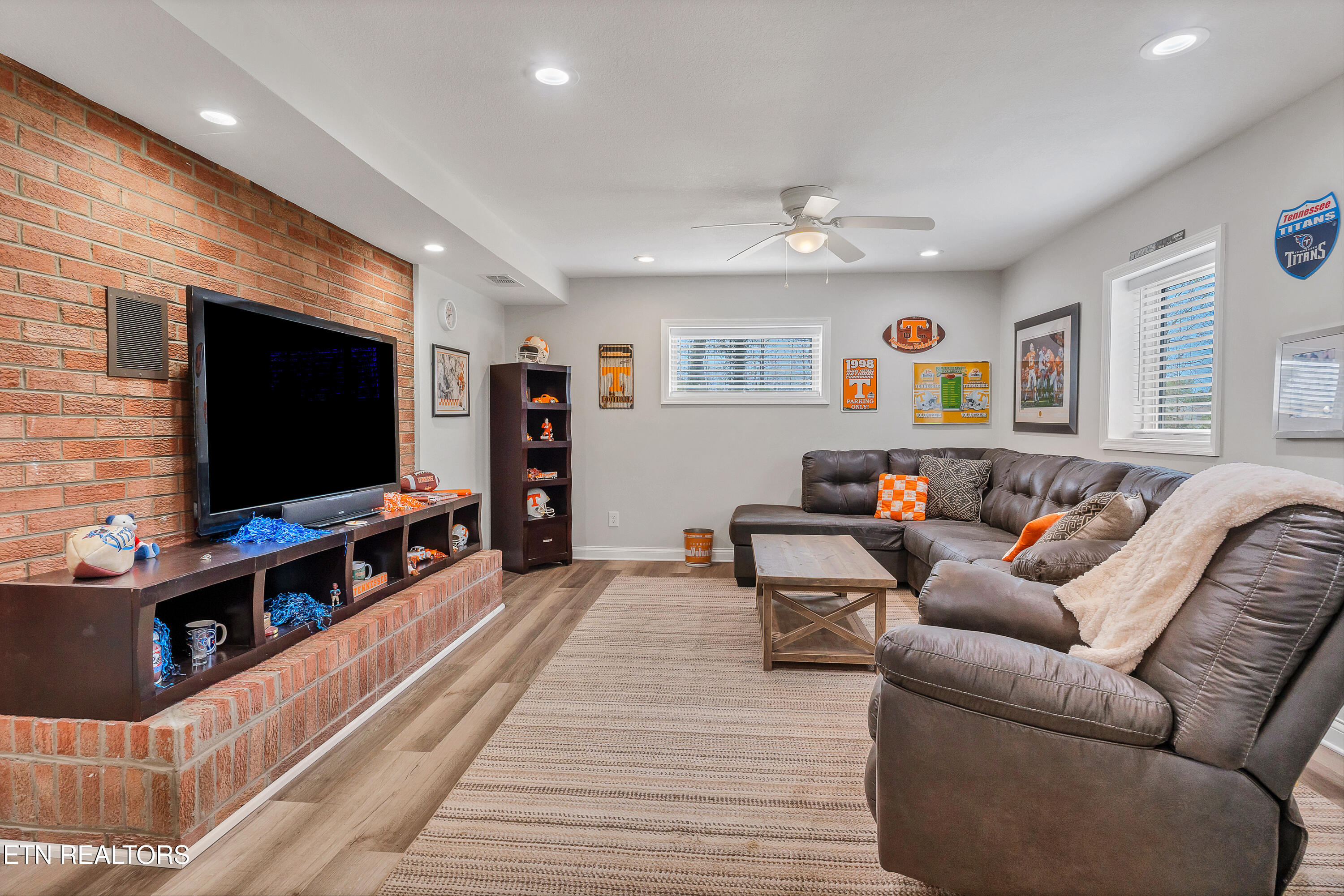 2001 Evergreen Circle Lenoir City TN 37772