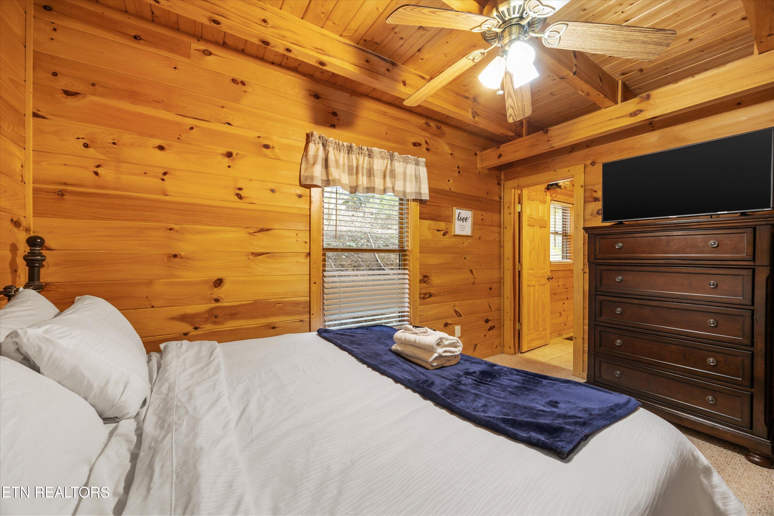 309 Elk Cove Way Gatlinburg TN 37738
