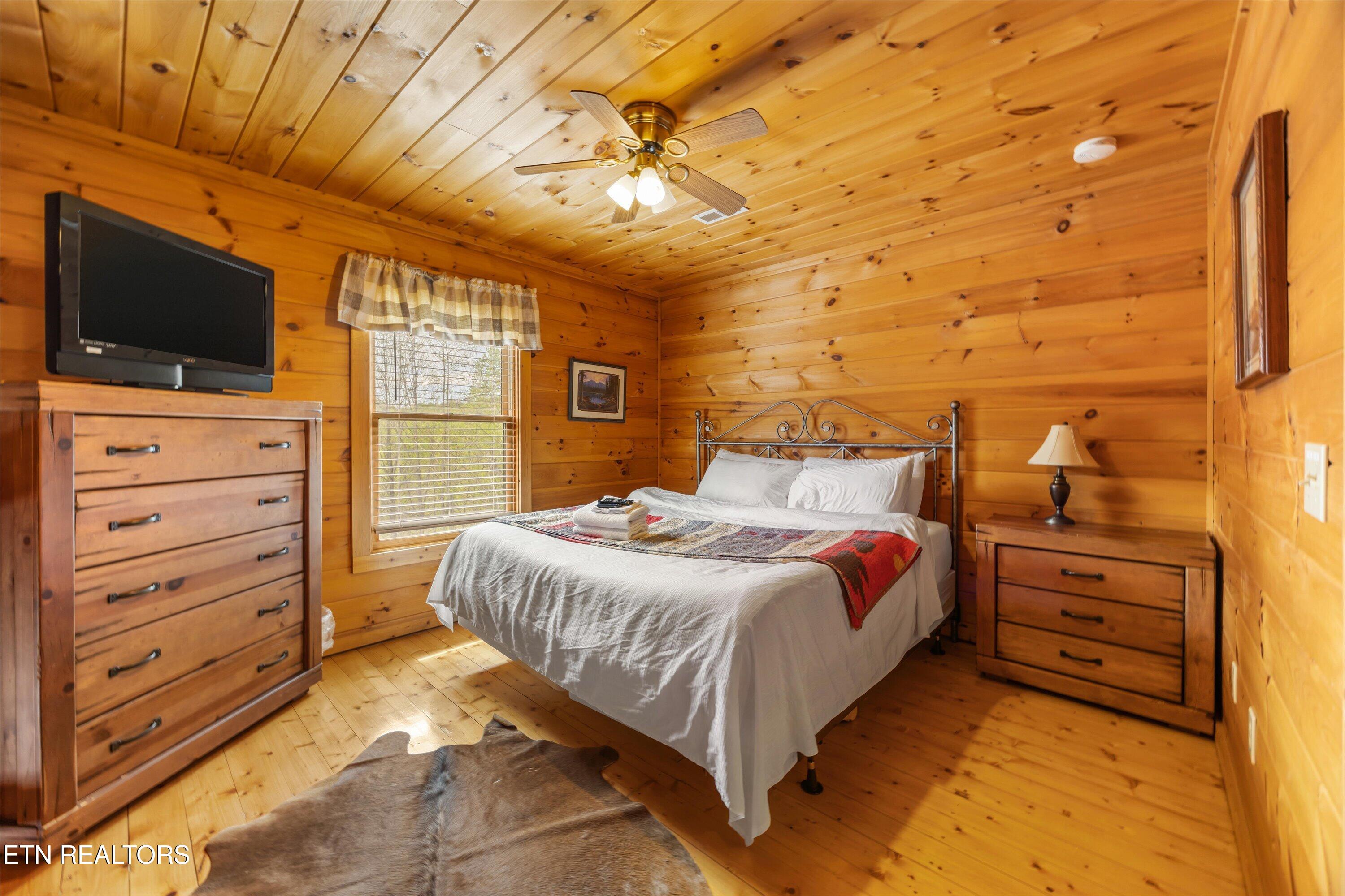 309 Elk Cove Way Gatlinburg TN 37738