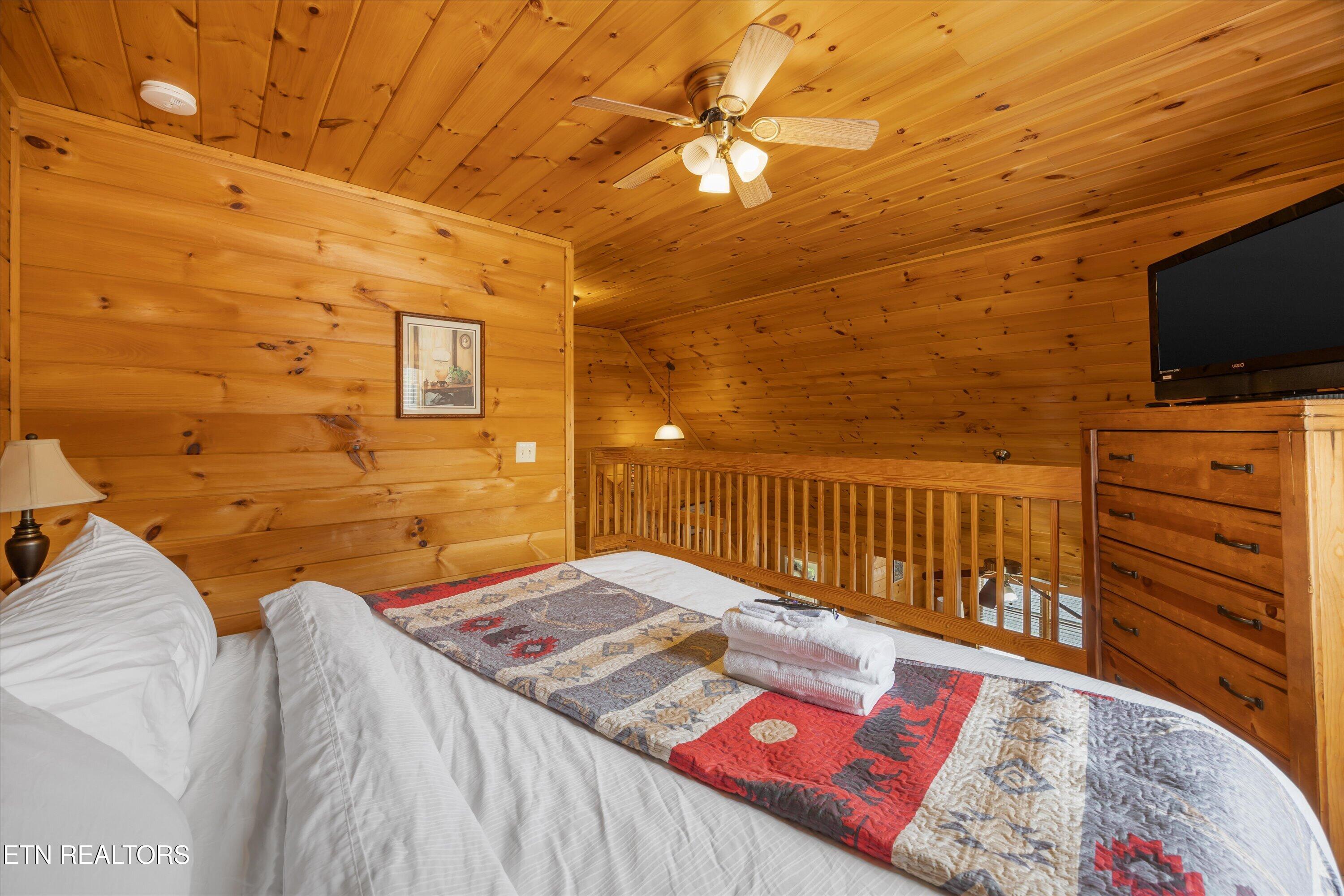 309 Elk Cove Way Gatlinburg TN 37738