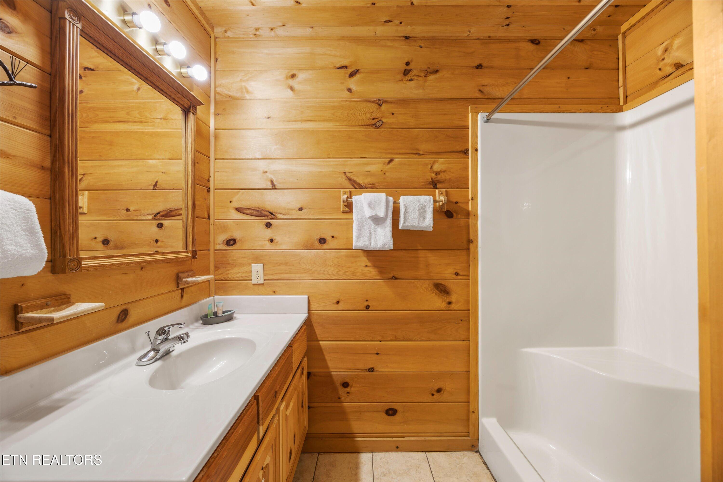 309 Elk Cove Way Gatlinburg TN 37738