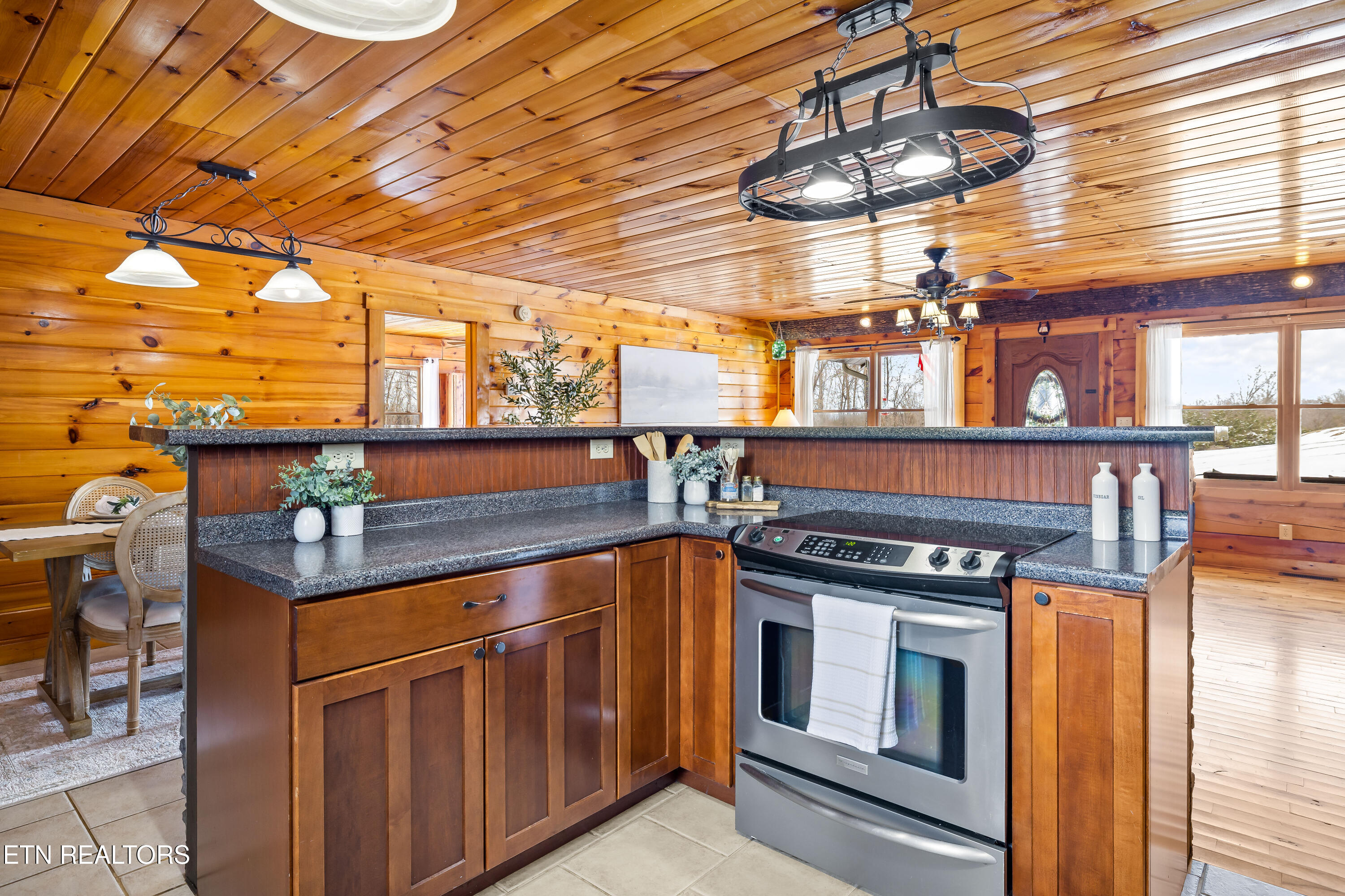 818 Highway 360 Vonore TN 37885