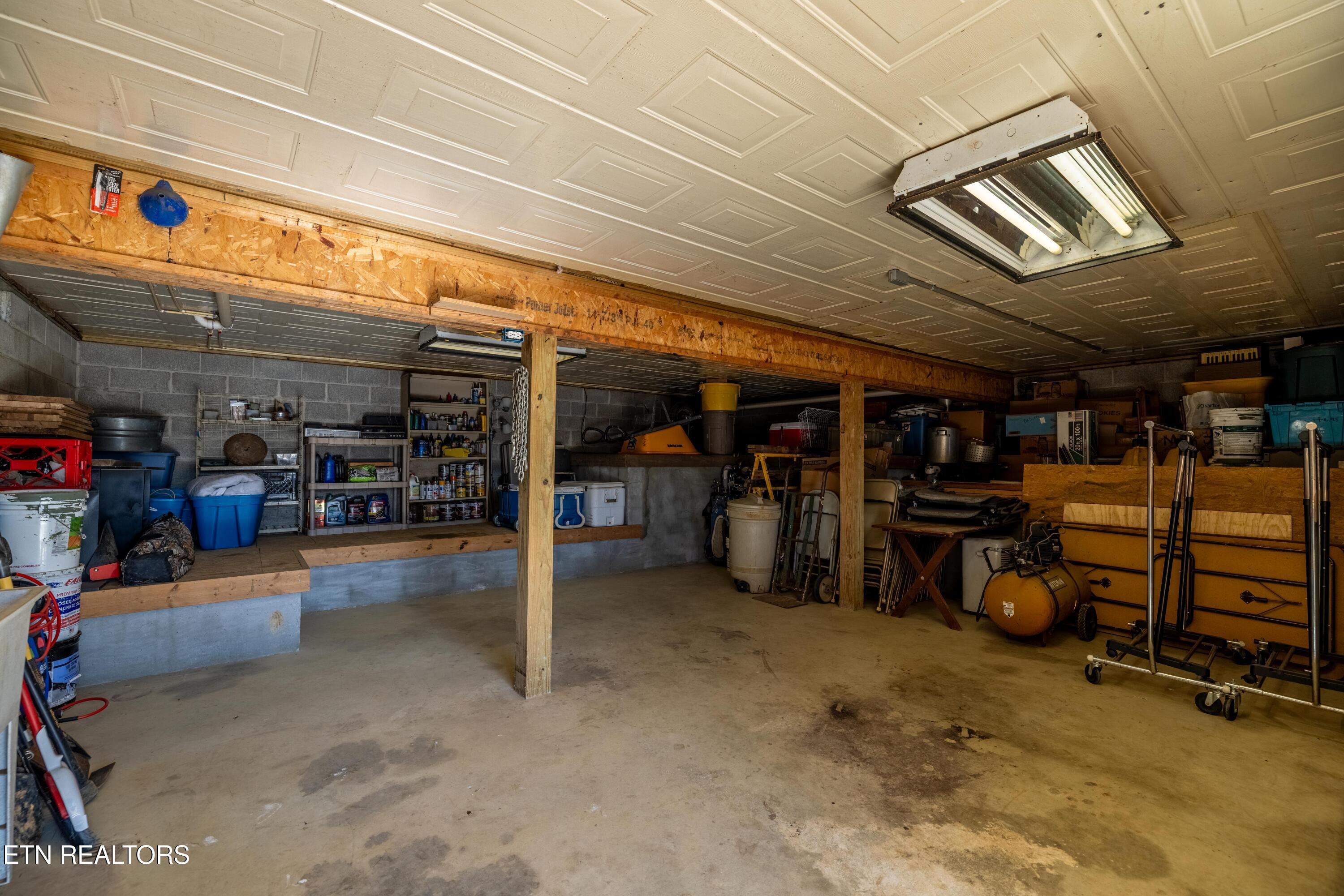 818 Highway 360 Vonore TN 37885