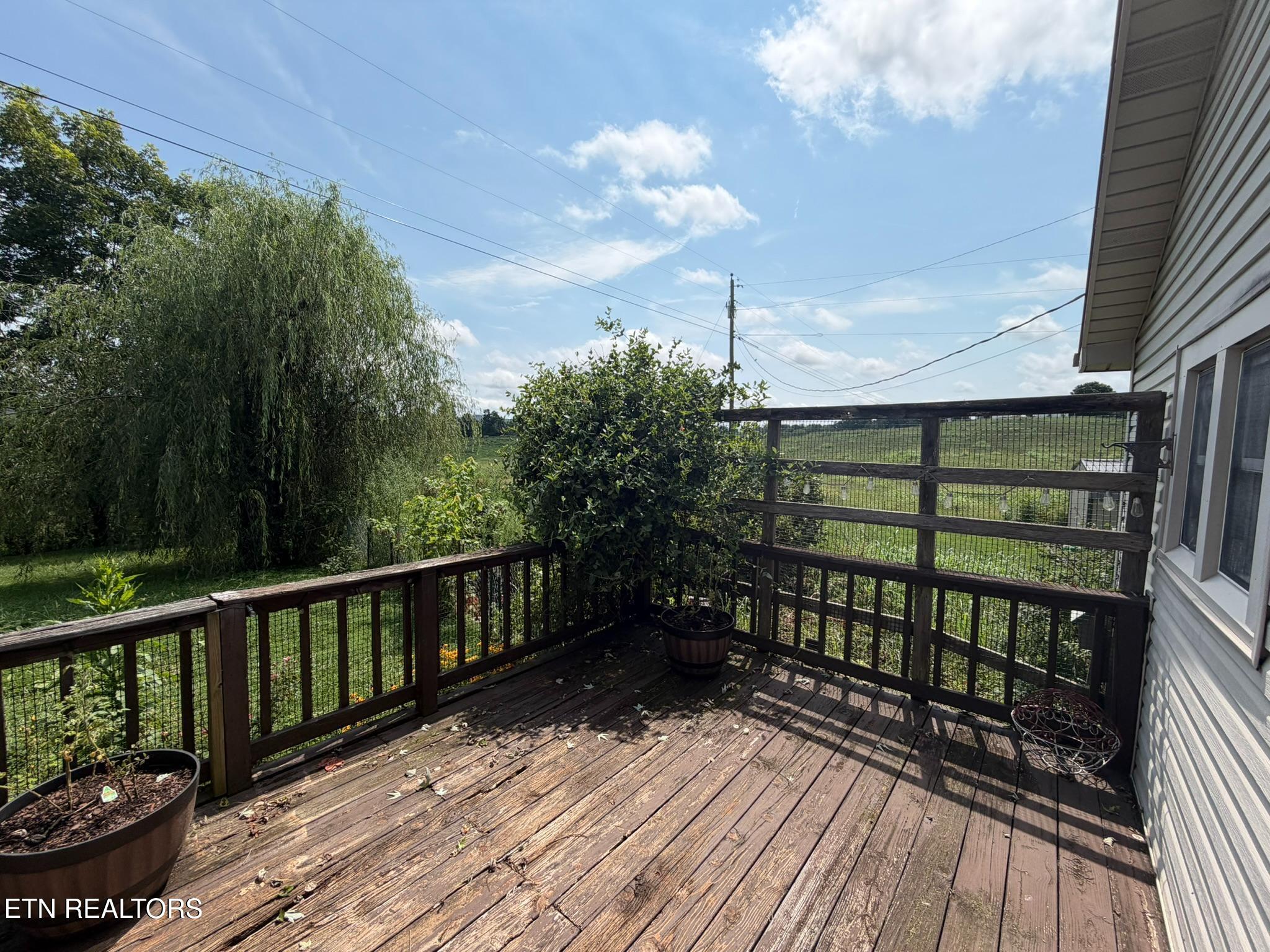 623 Mcvey Road Tazewell TN 37879