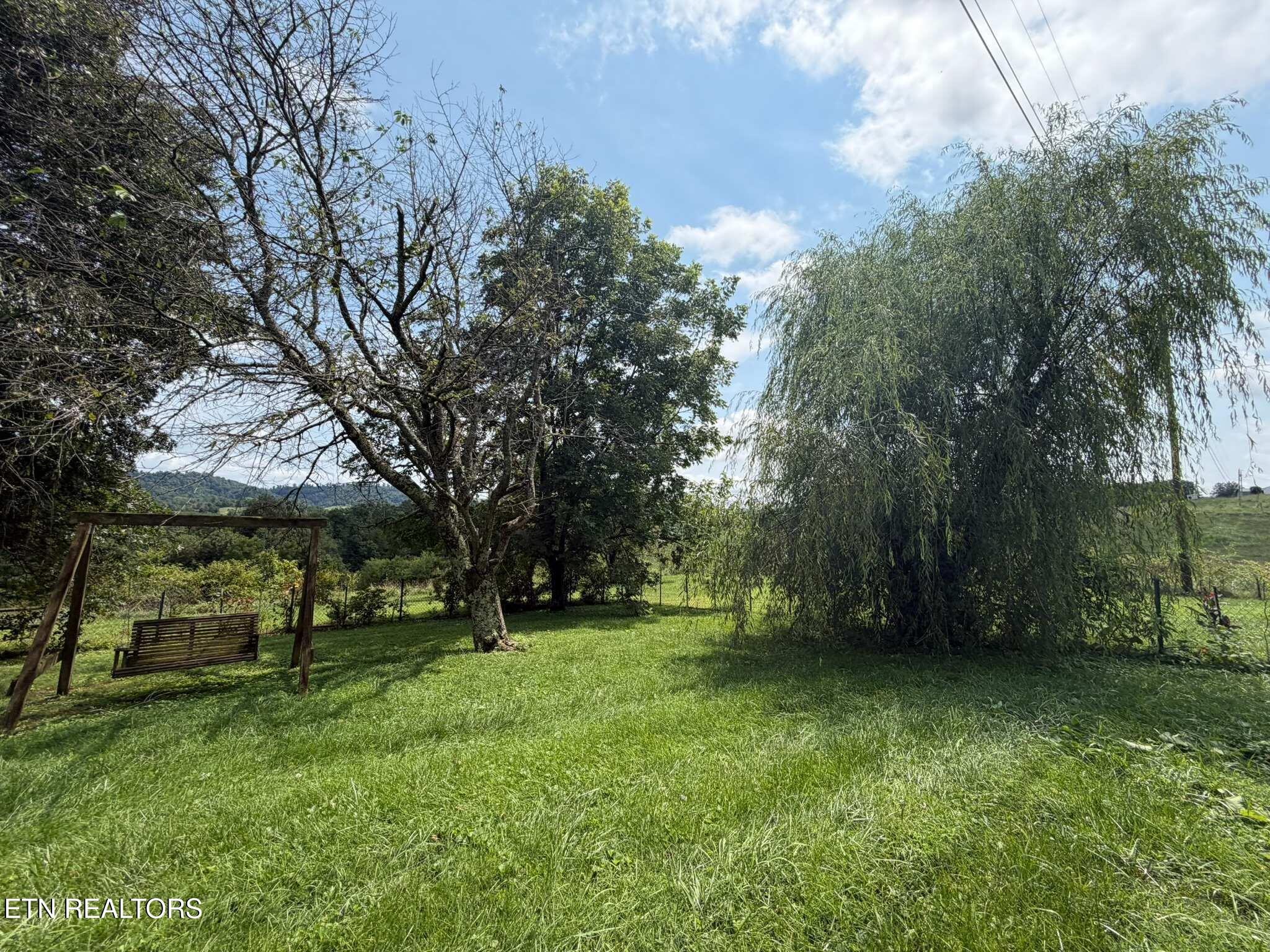 623 Mcvey Road Tazewell TN 37879