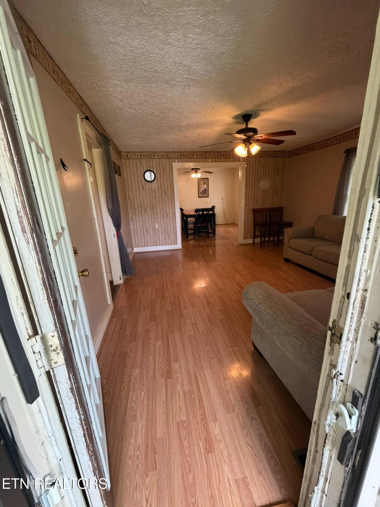 623 Mcvey Road Tazewell TN 37879