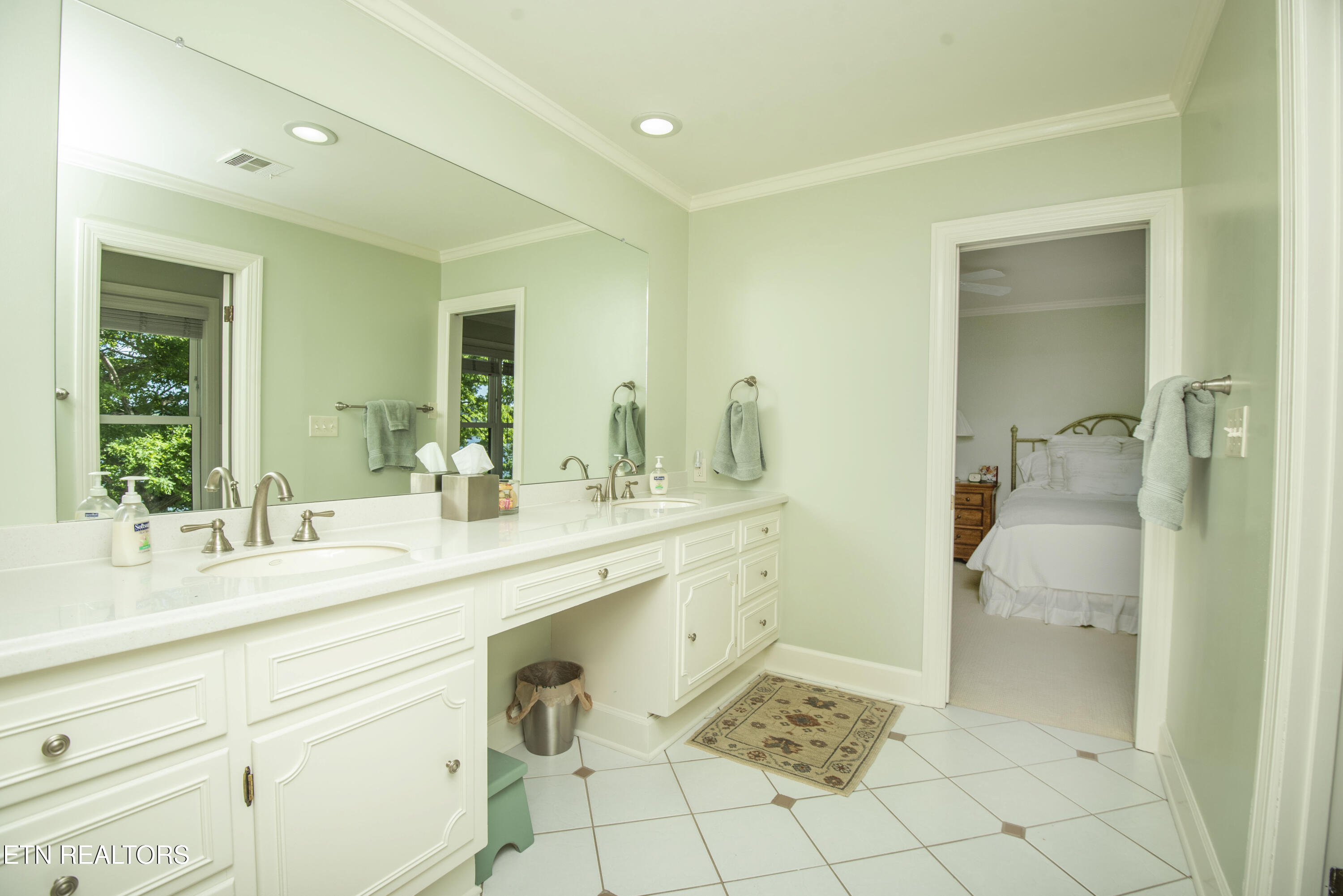 902 Twin Coves Circle Lenoir City TN 37772