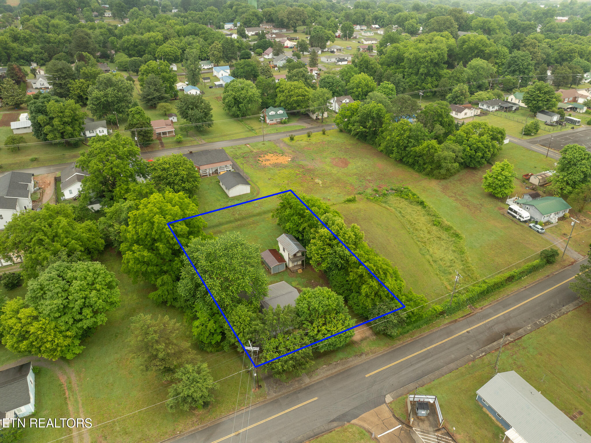 1120 Cannon Avenue Sweetwater TN 37874