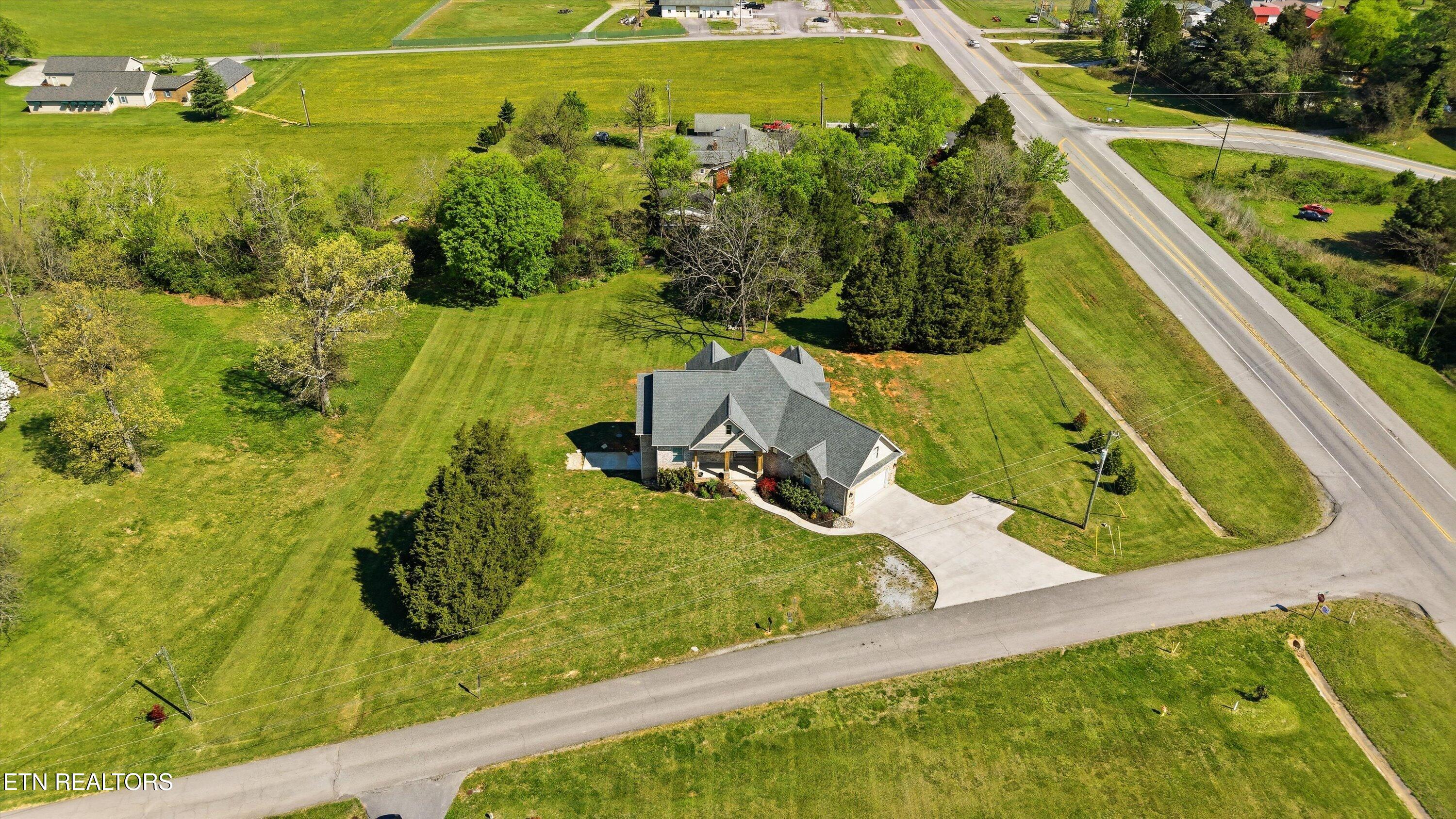114 Michael Lane Madisonville TN 37354