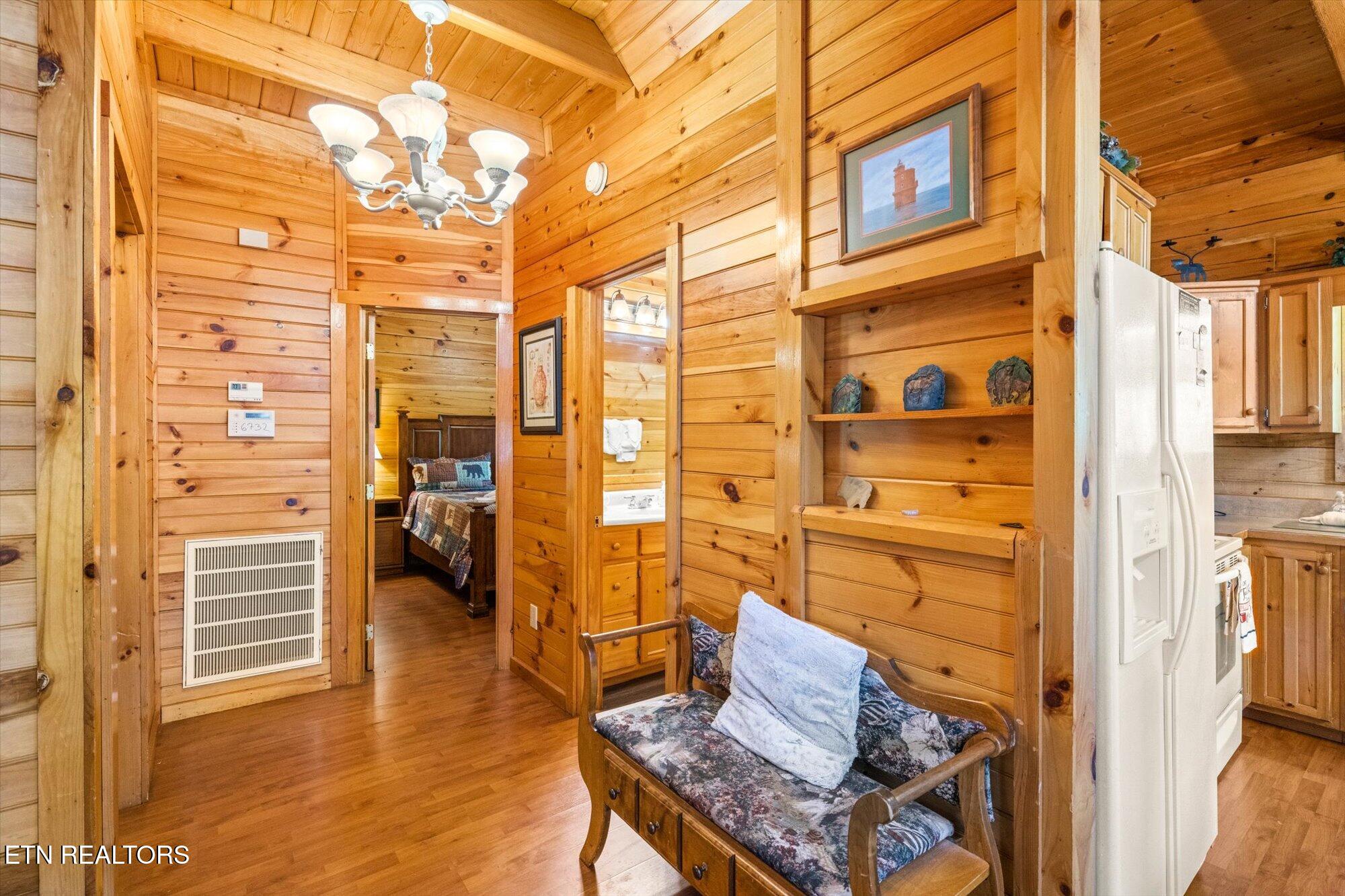 817 Boone Acres Lane Pigeon Forge TN 37863