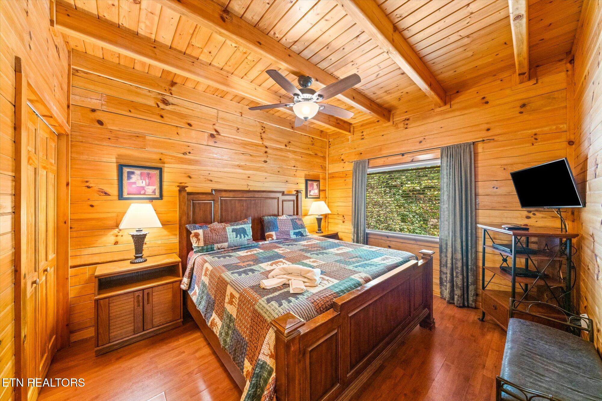 817 Boone Acres Lane Pigeon Forge TN 37863