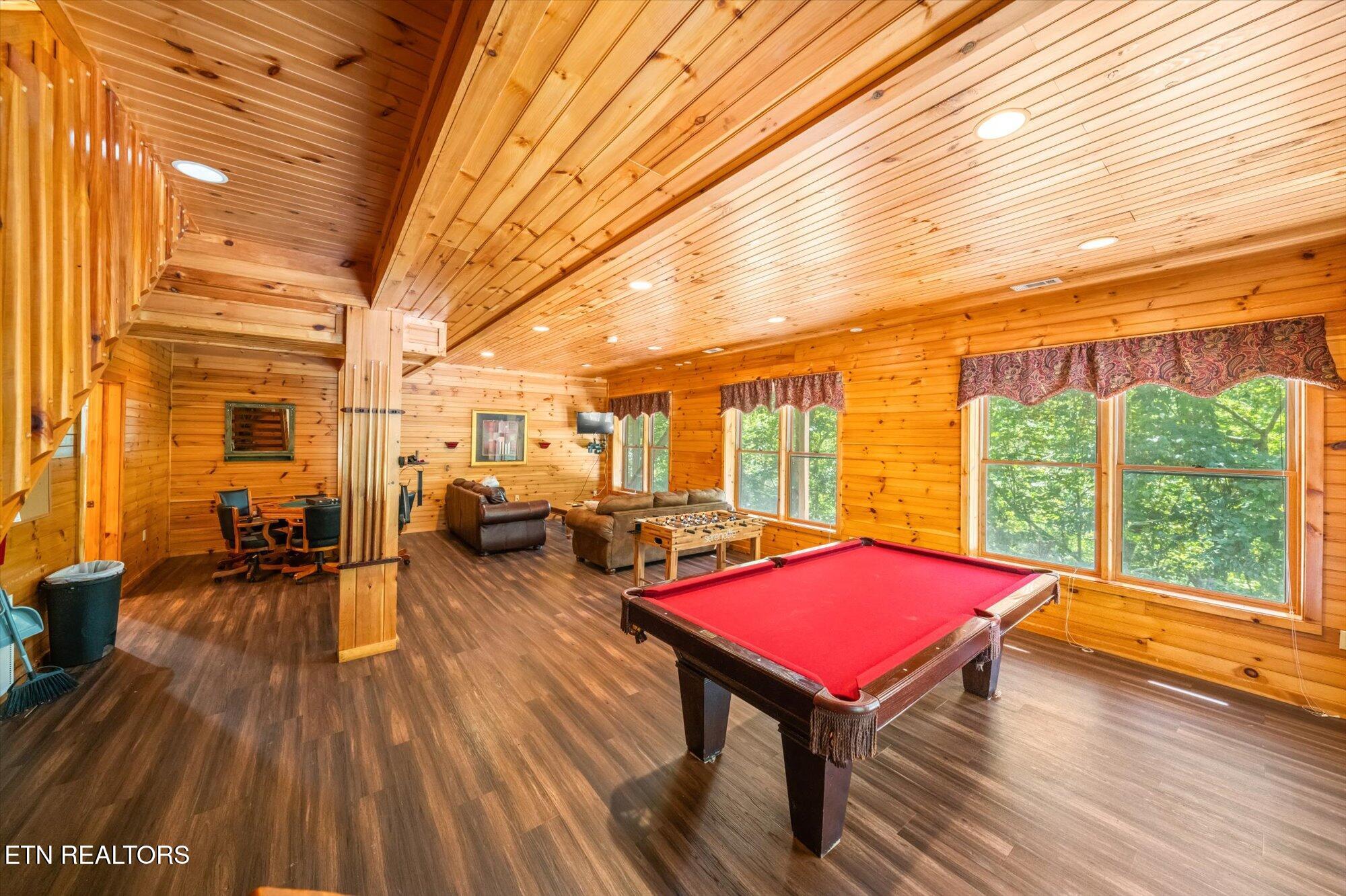 817 Boone Acres Lane Pigeon Forge TN 37863